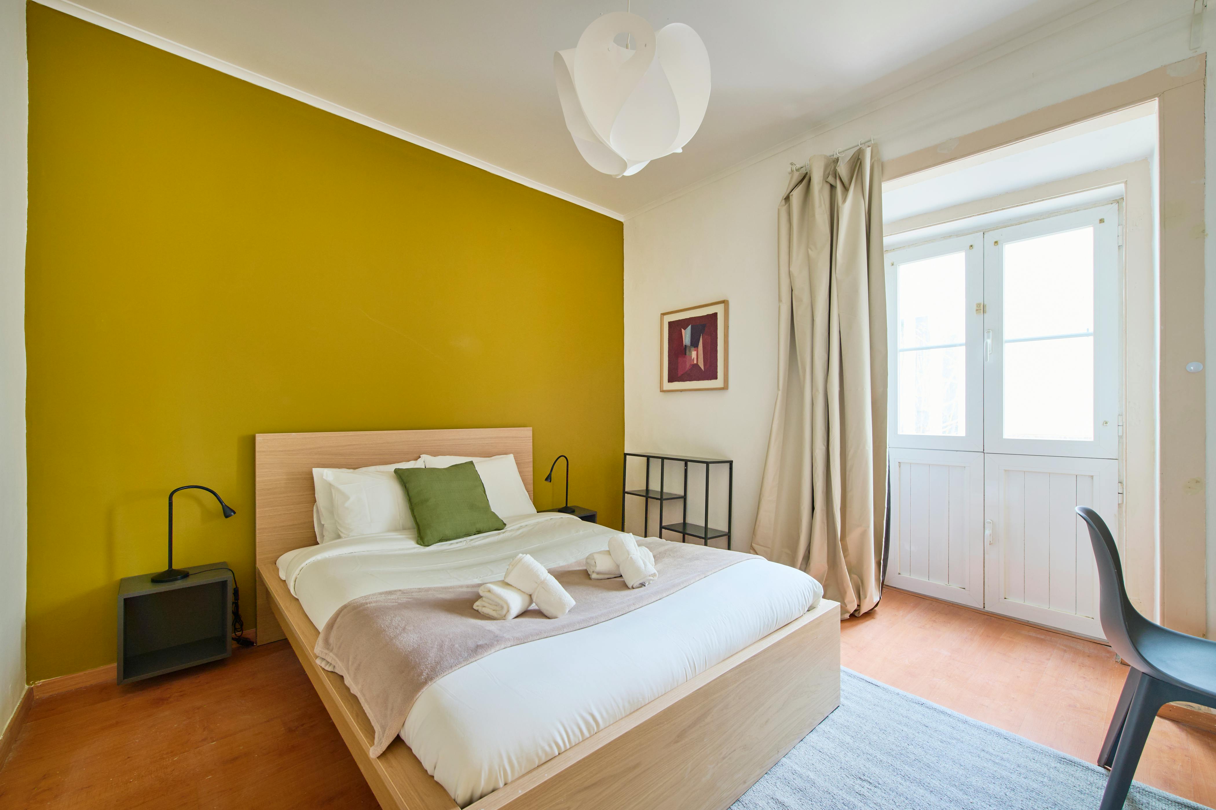 Rua de São Bento, Lisbon preview