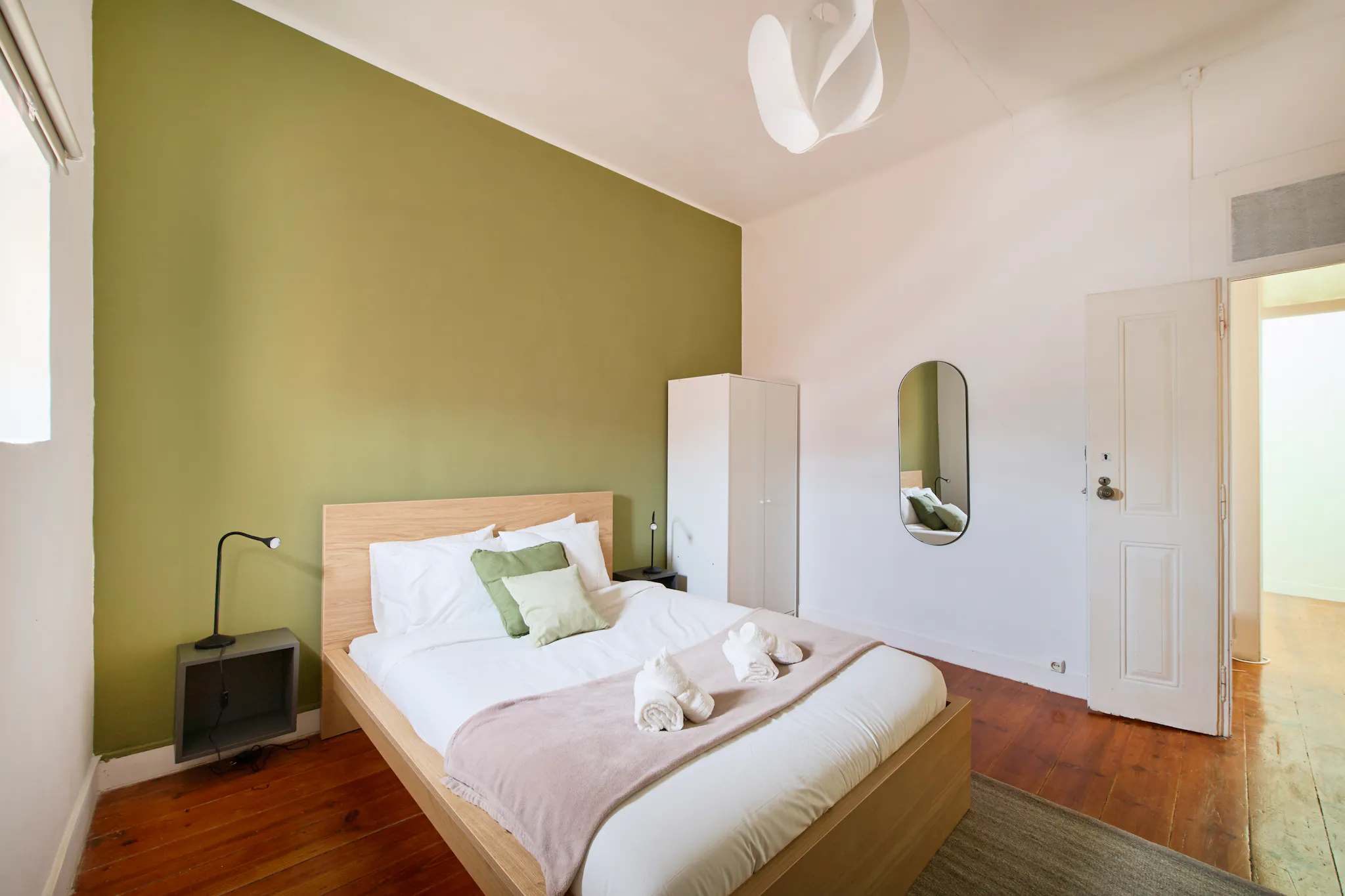 Rua de São Bento, Lisbon preview