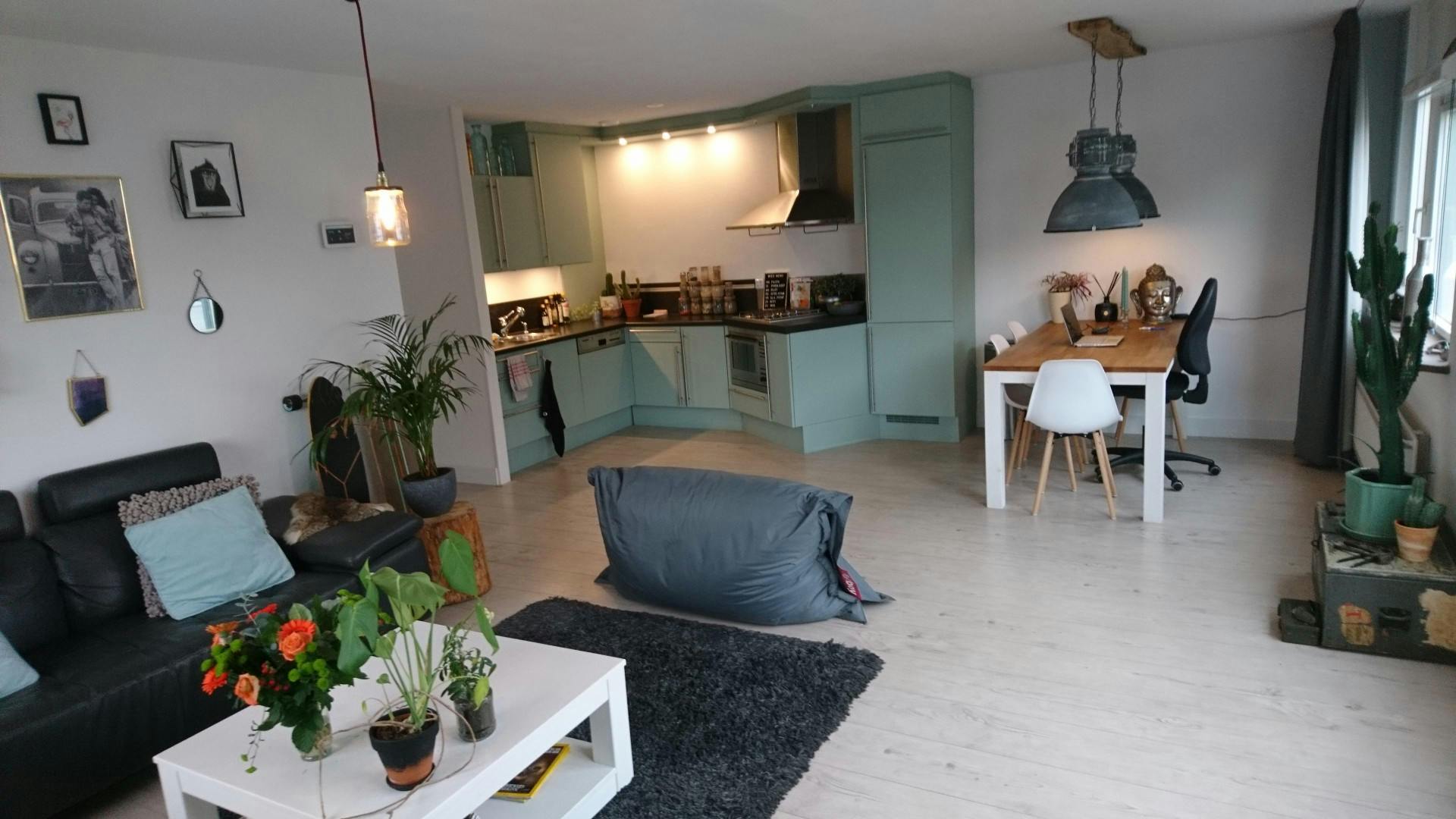 Appartement à louer pour 2 300 €/mois à Rotterdam, Bergweg