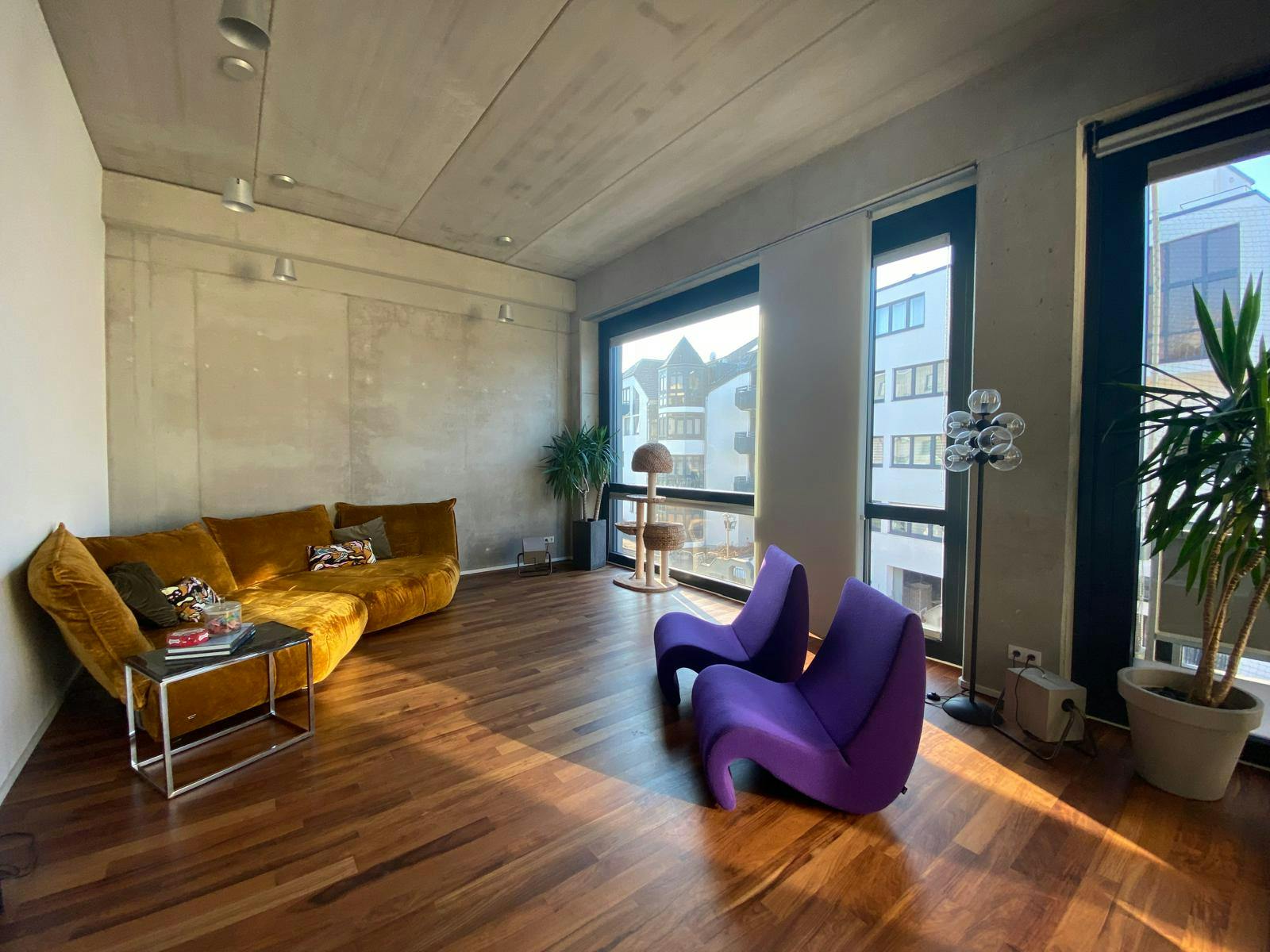 Квартира сдается в аренду за 2 500 € в месяц в Köln, Hospeltstraße