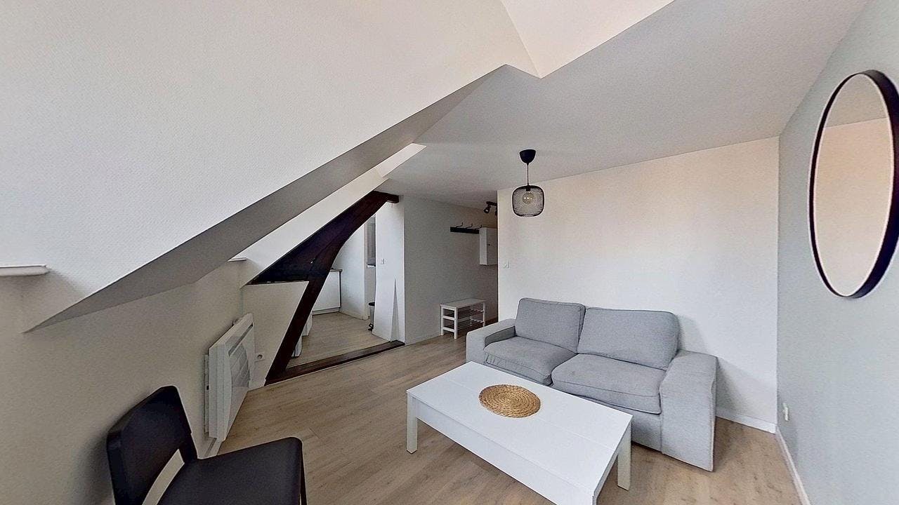 Apartament de închiriat pentru 670 EUR pe lună în Rouen, Rue de Fontenelle