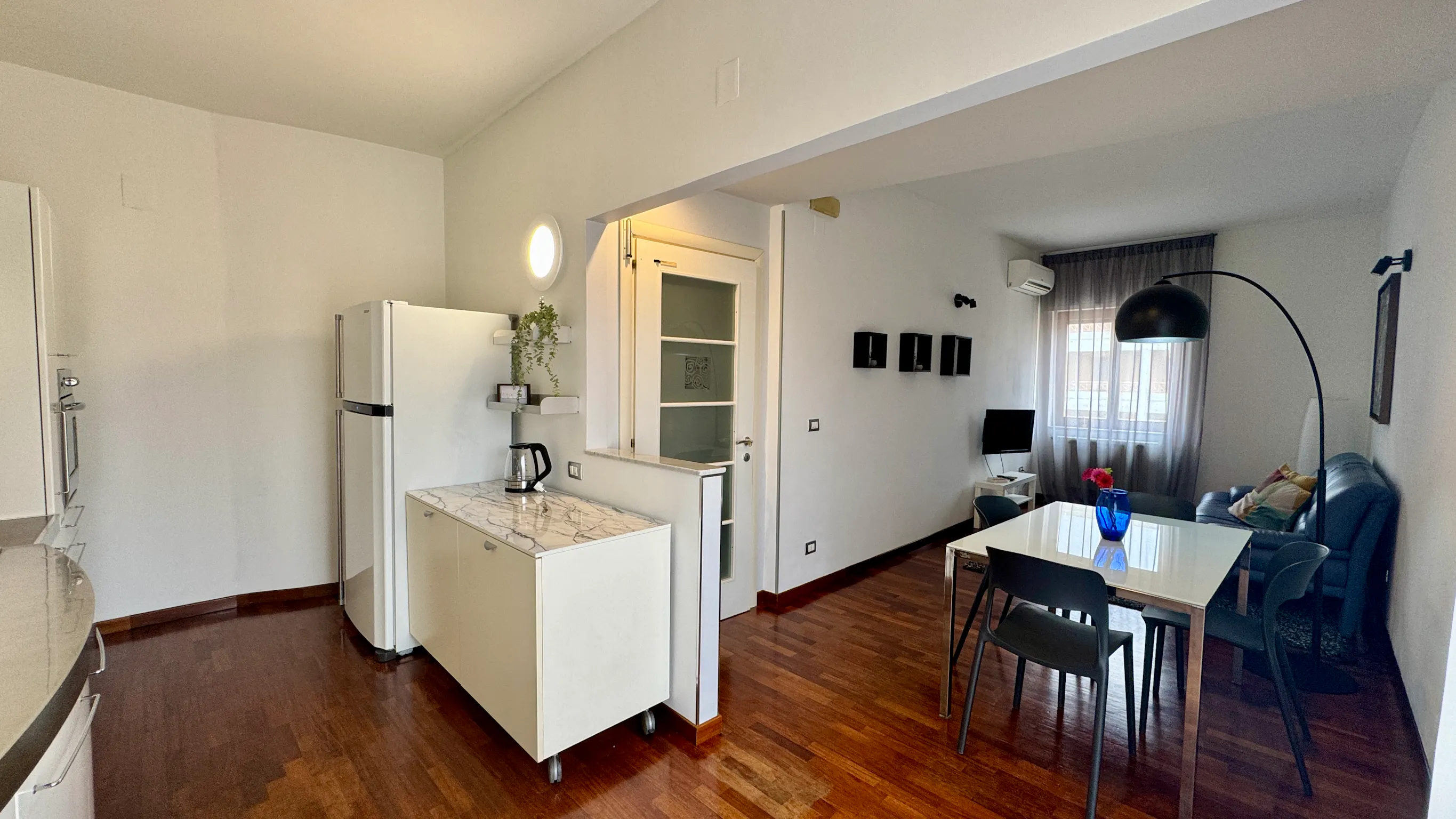 2-Bedroom Apartment in Viale Epipoli, Siracusa 3