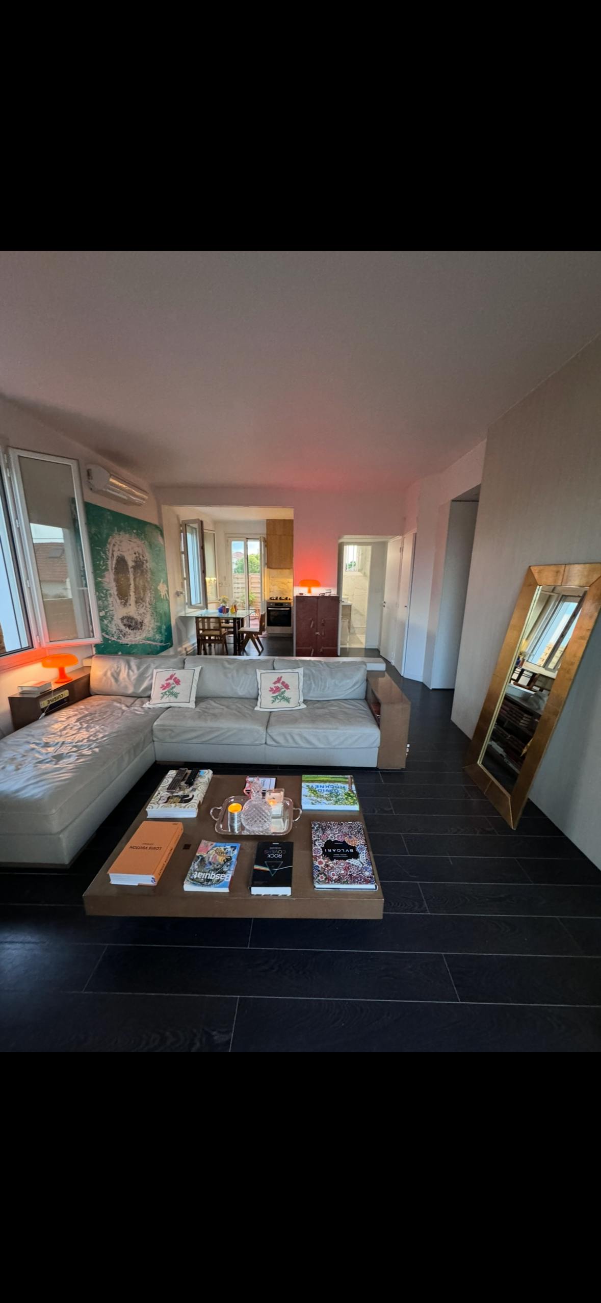 Apartment for rent for €1,500 per month in Marseille, Avenue Aviateur Poli