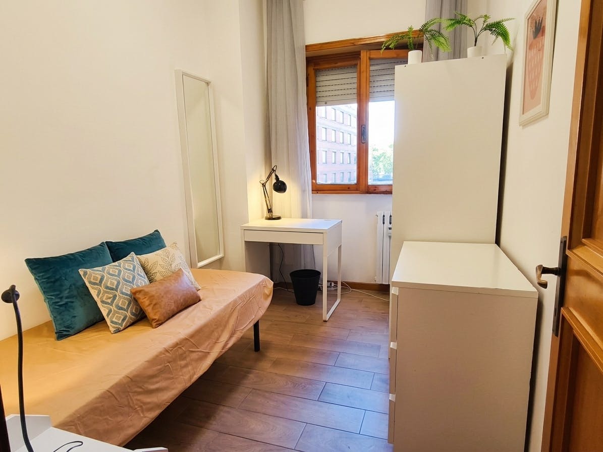 Via Tiberio Imperatore, Rome preview