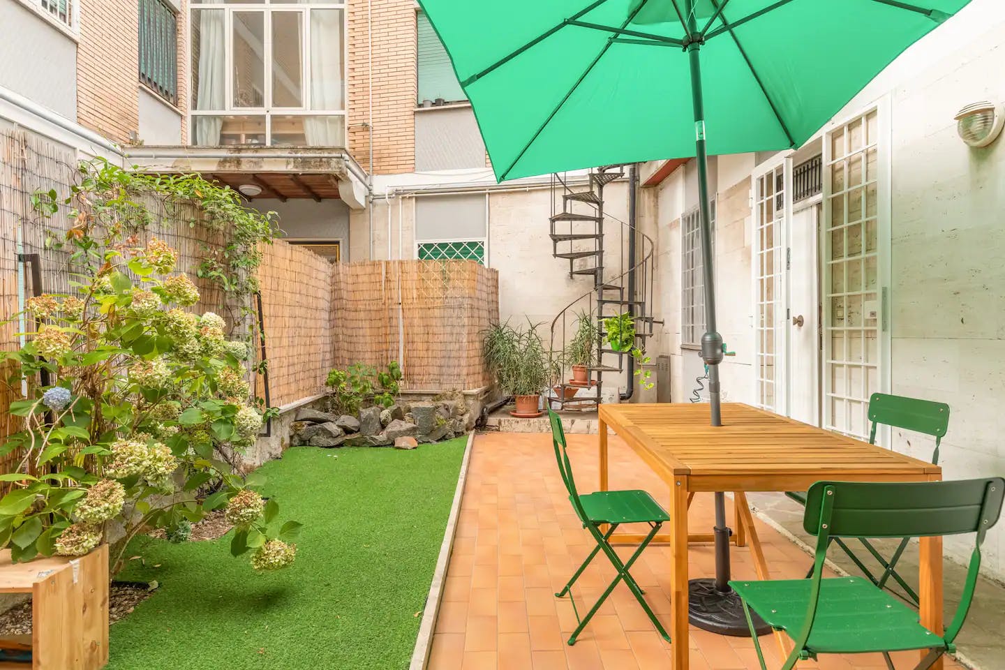 Studio à louer pour 950 €/mois à Rome, Via Giovanni de Calvi