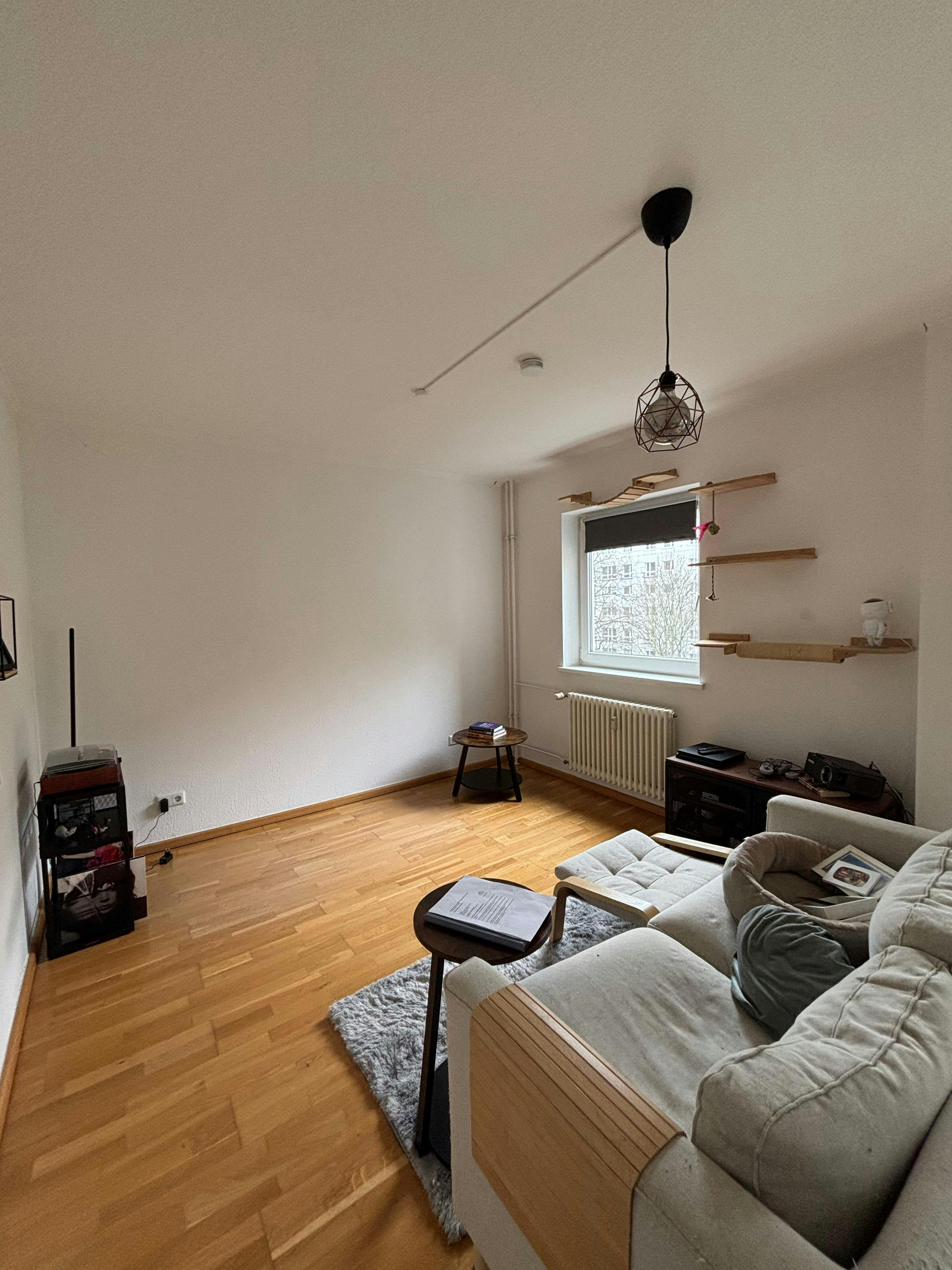 Friedenstraße, Berlin preview