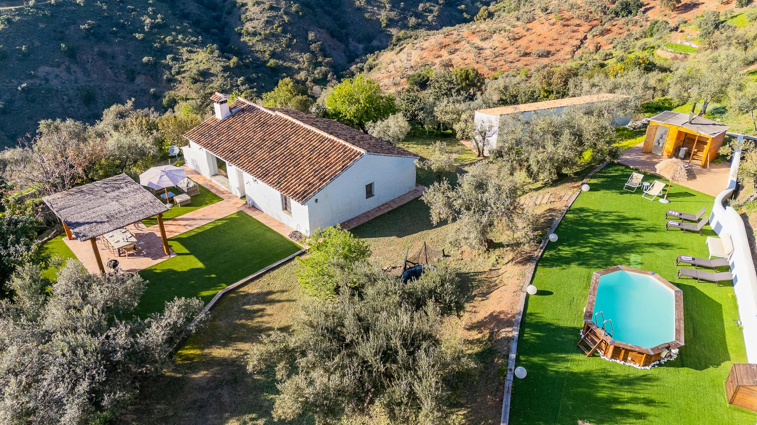 Casa en alquiler por 9999 € al mes en Totalán, Calle Casa Balcones