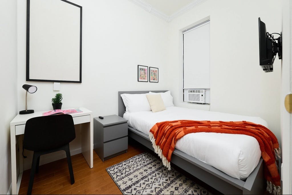 West 42nd Street, New York City, NY preview