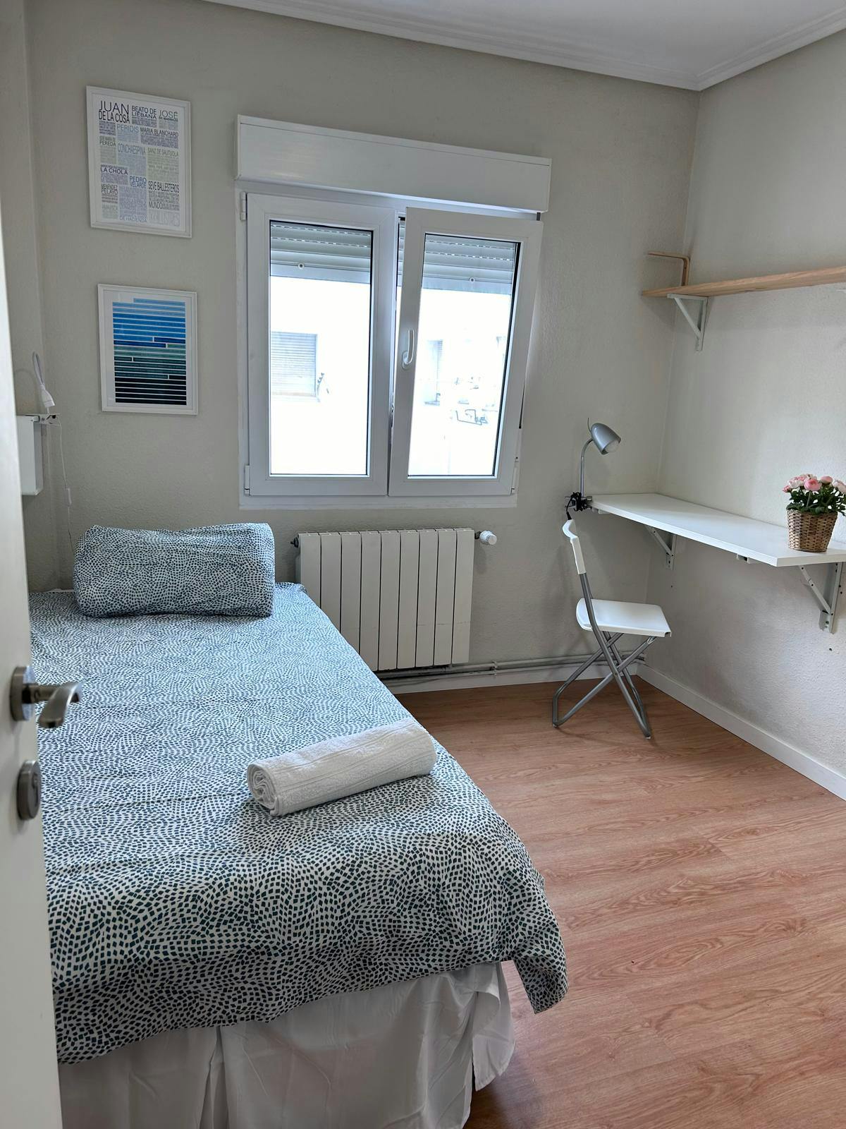 Habitación privada en alquiler por 425 € al mes en Santander, Calle Alta