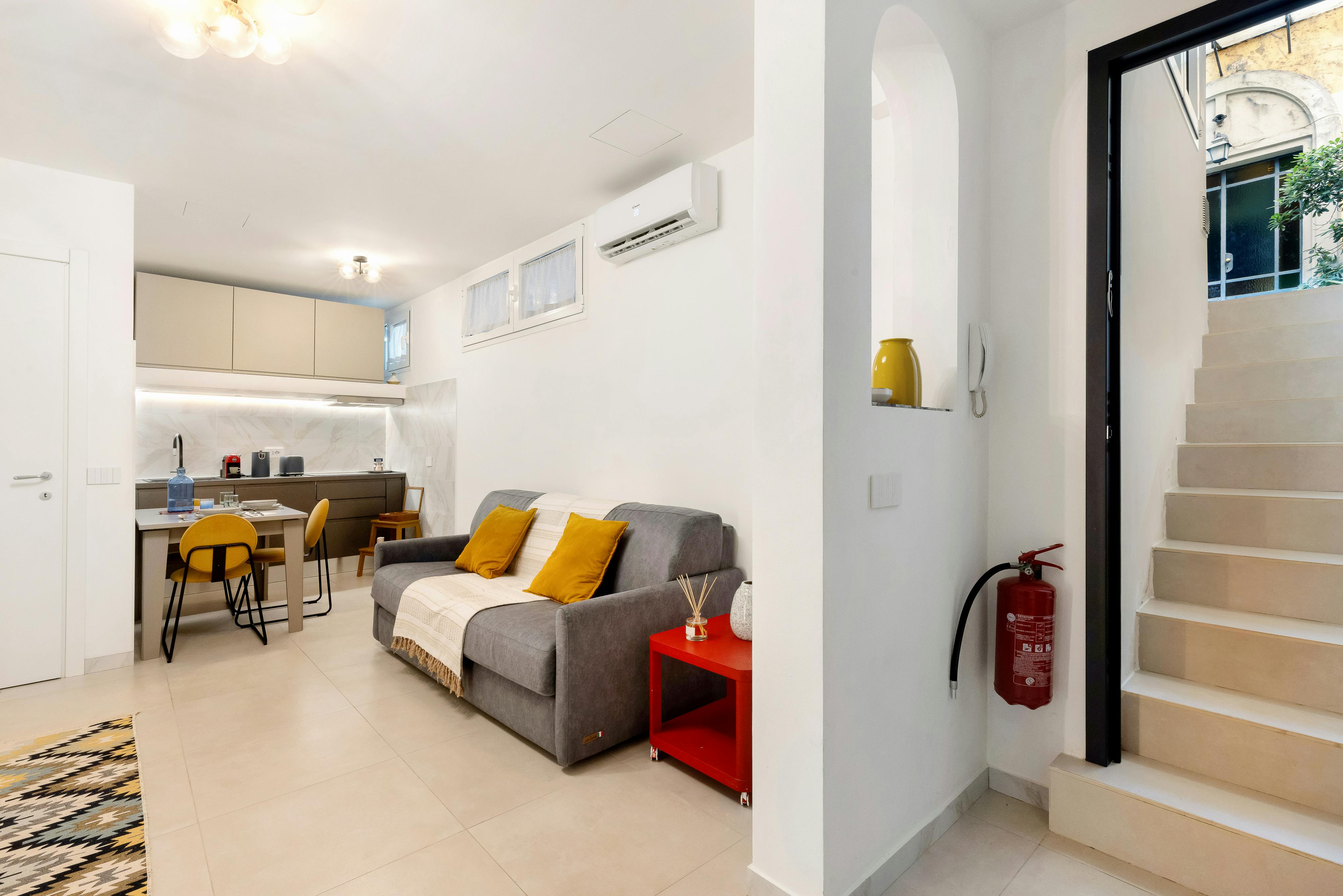 Piazza Edoardo Ferravilla, Milan preview