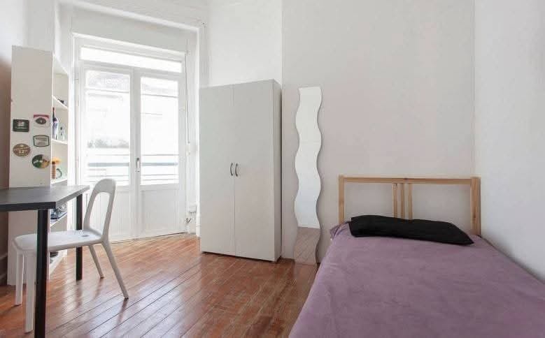 Avenida Almirante Reis, Lisbon preview