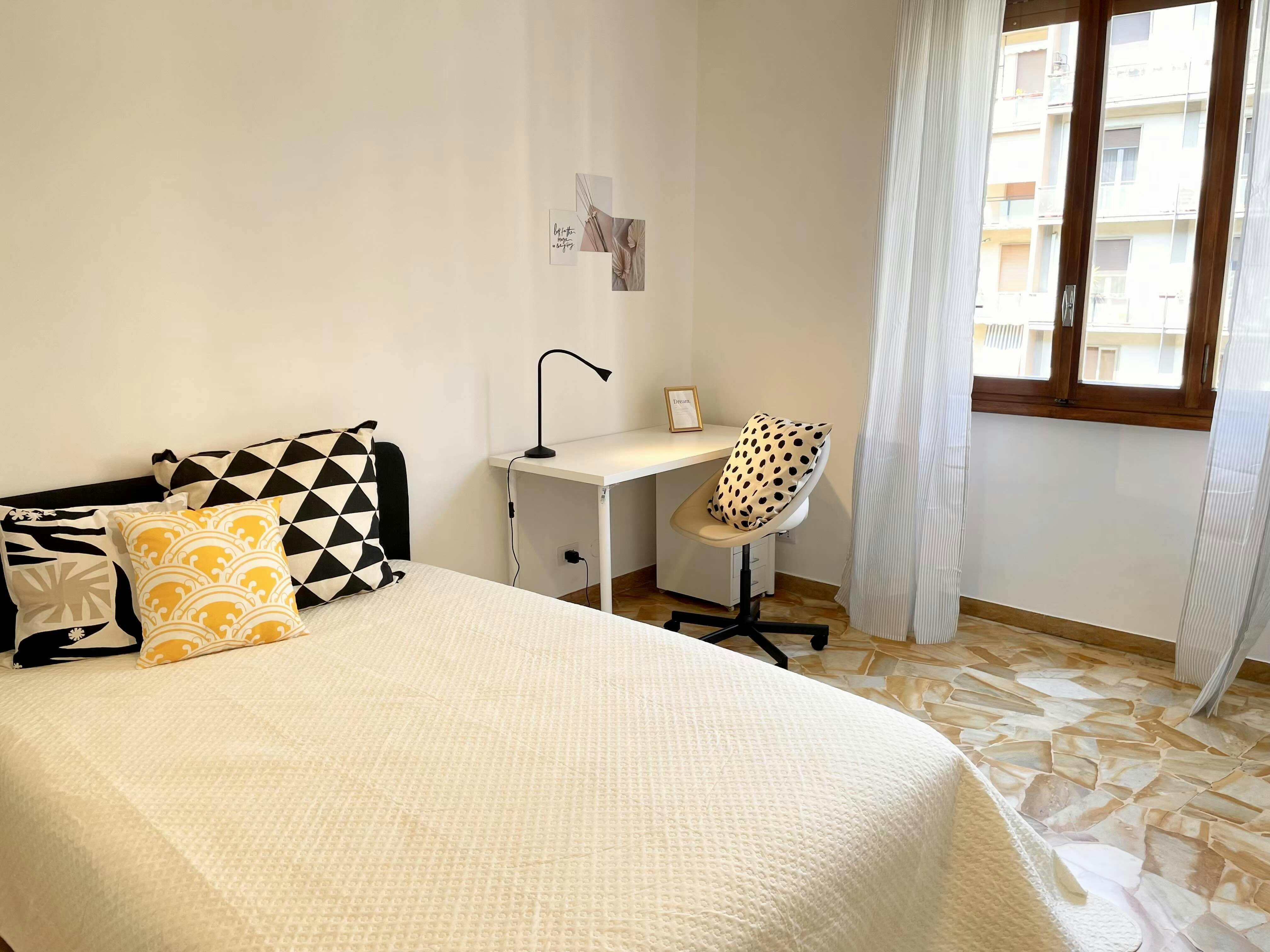 Via Caduti di Cefalonia, Florence preview