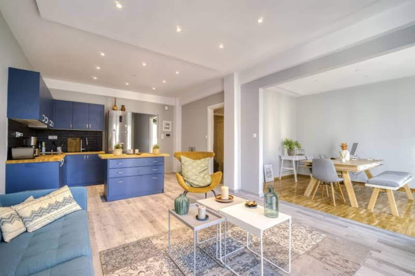 Mieszkanie do wynajęcia za 1000 € miesięcznie w mieście Athina, Ious