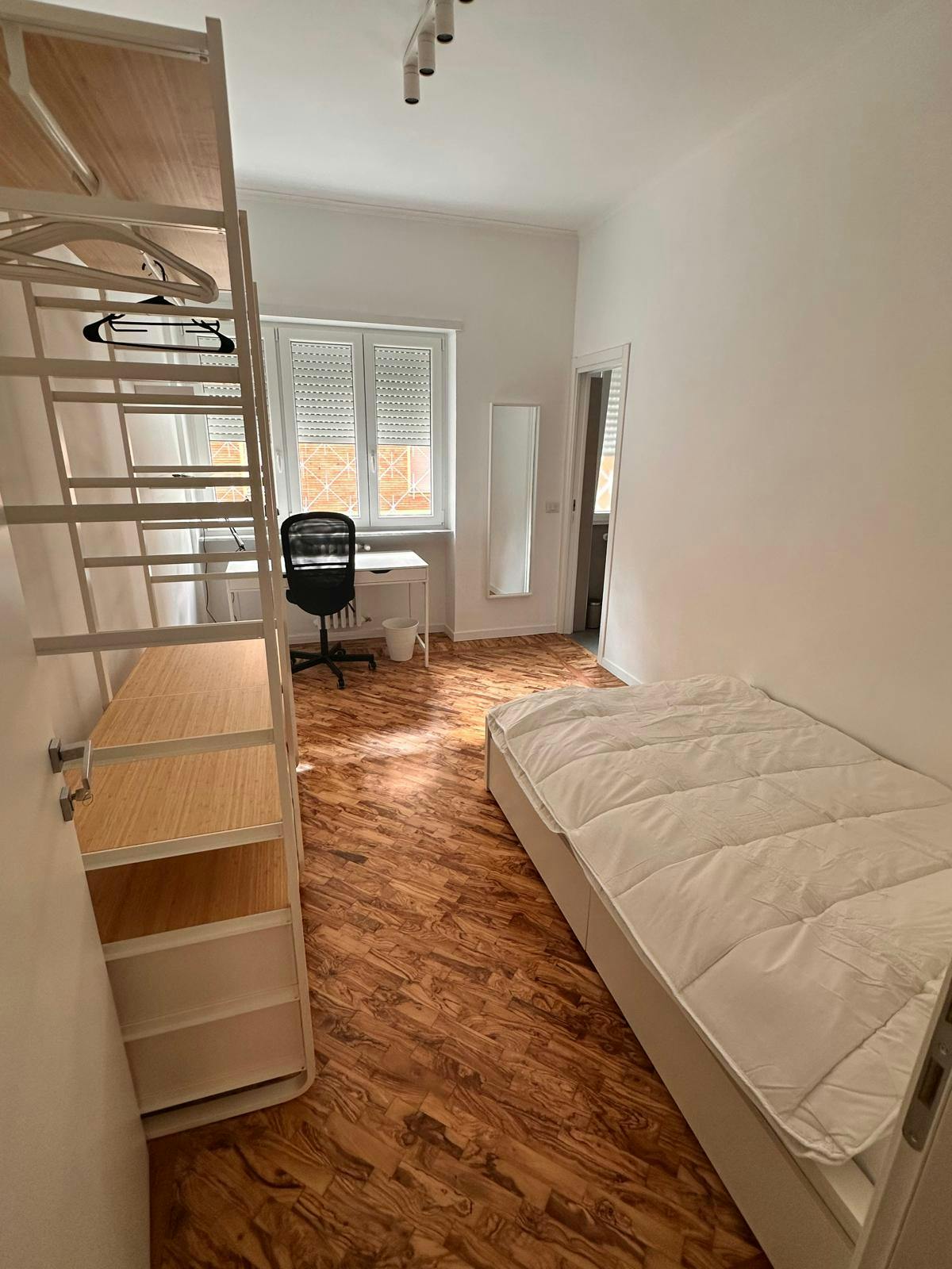 Via Clisio, Rome preview