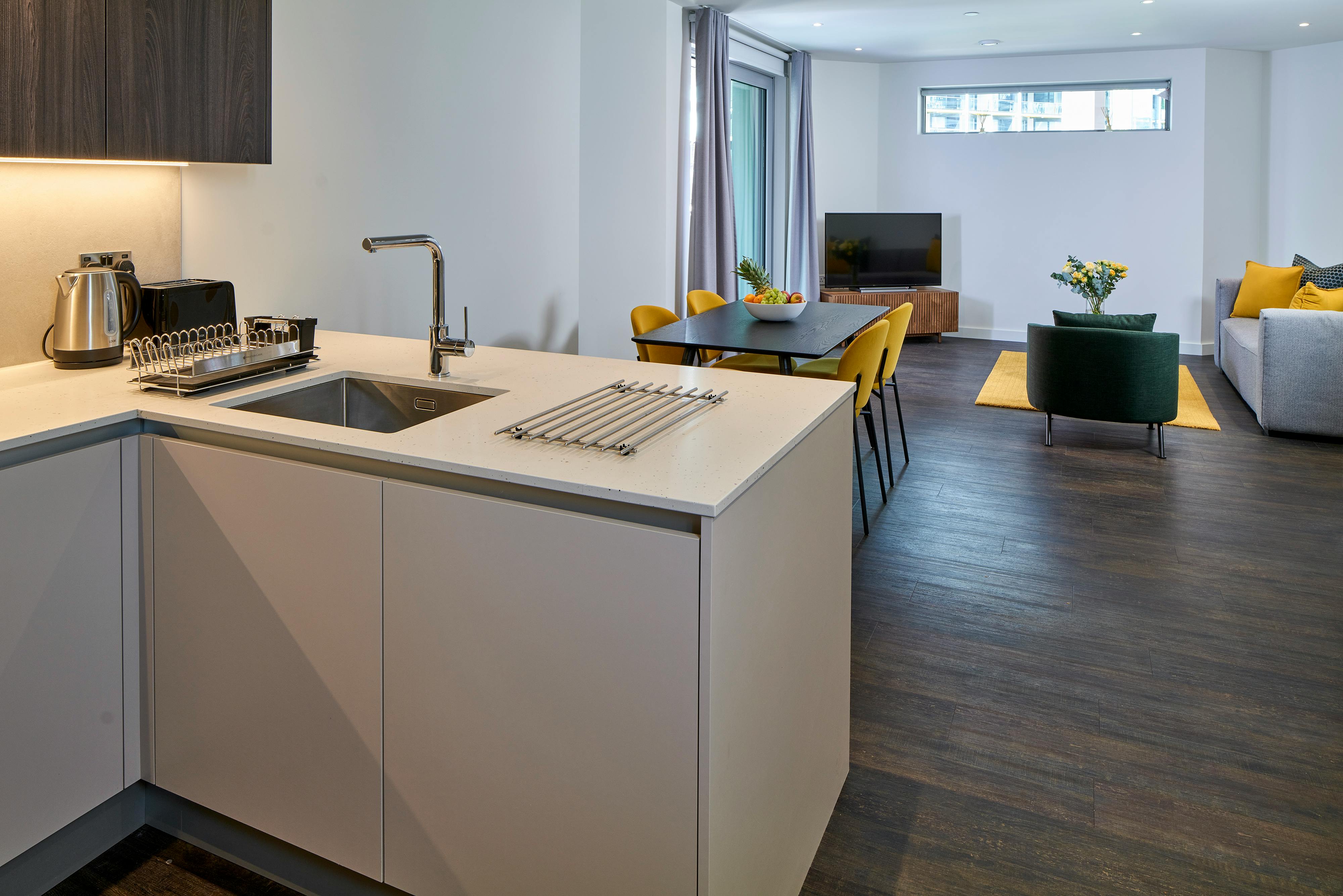 Apartment London, 2 beds — photo 1