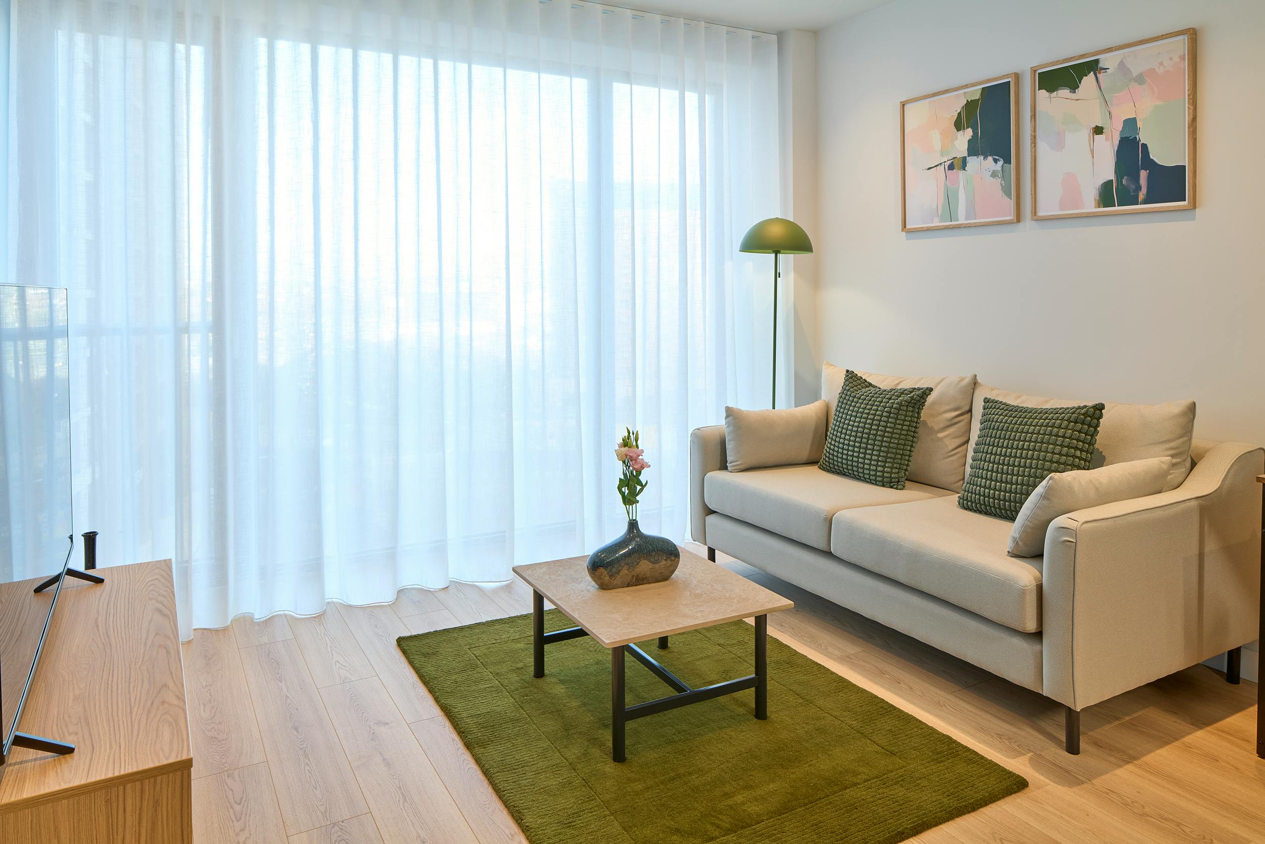 Appartamento in affitto a 4700 £ al mese a London, Aviator Drive