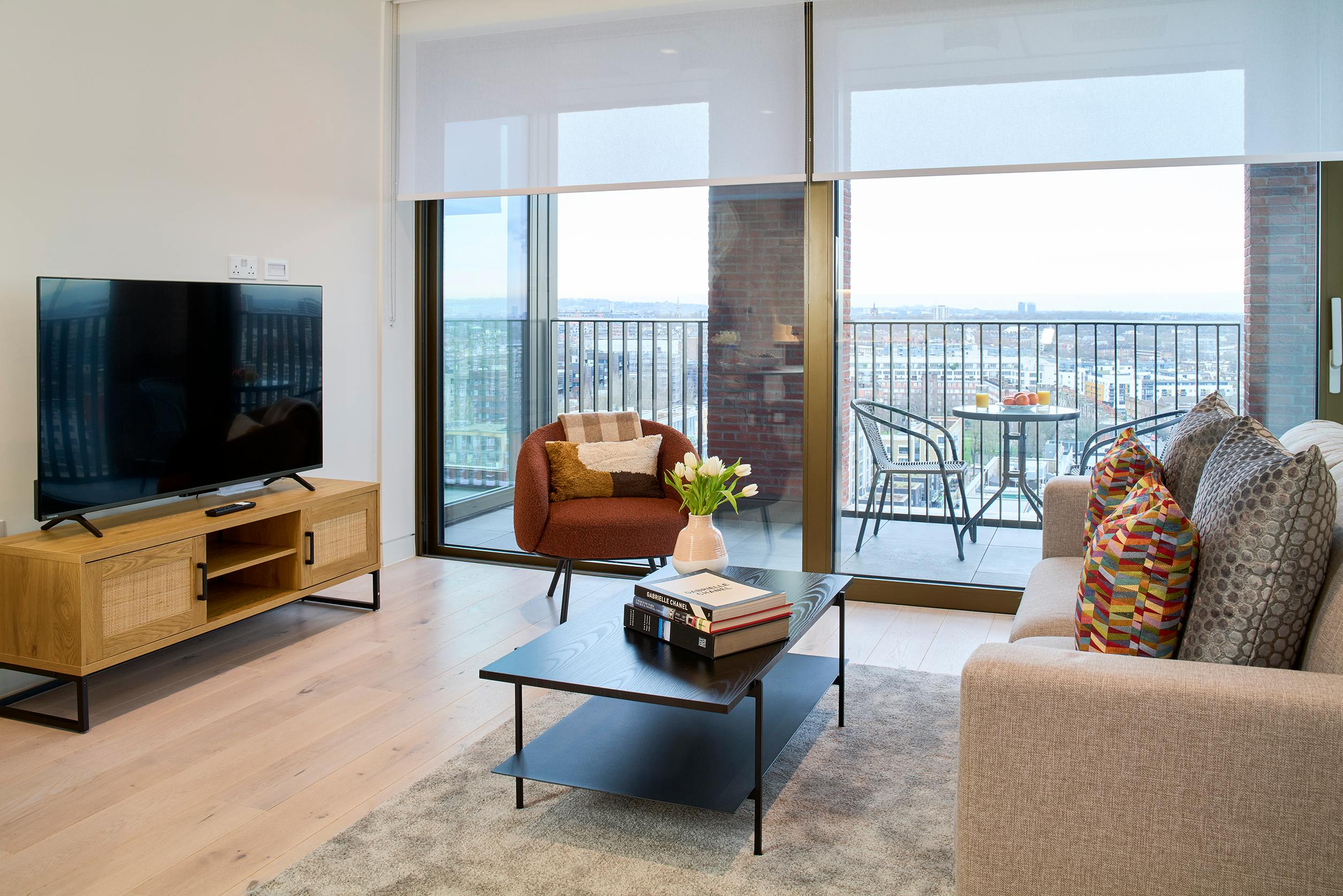 Apartment London, 2 beds — photo 10