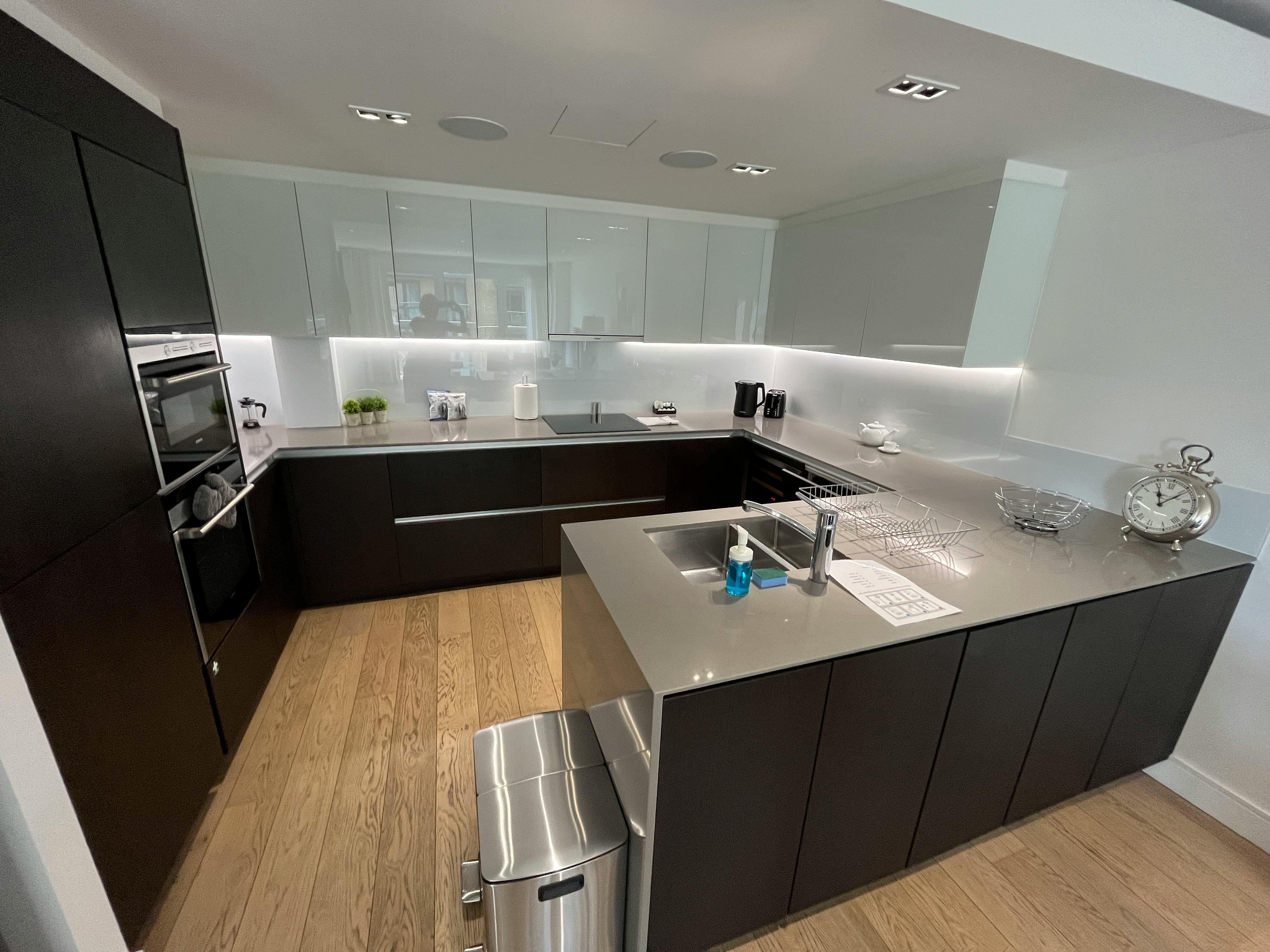 Apartment Brentford, 2 beds — photo 6