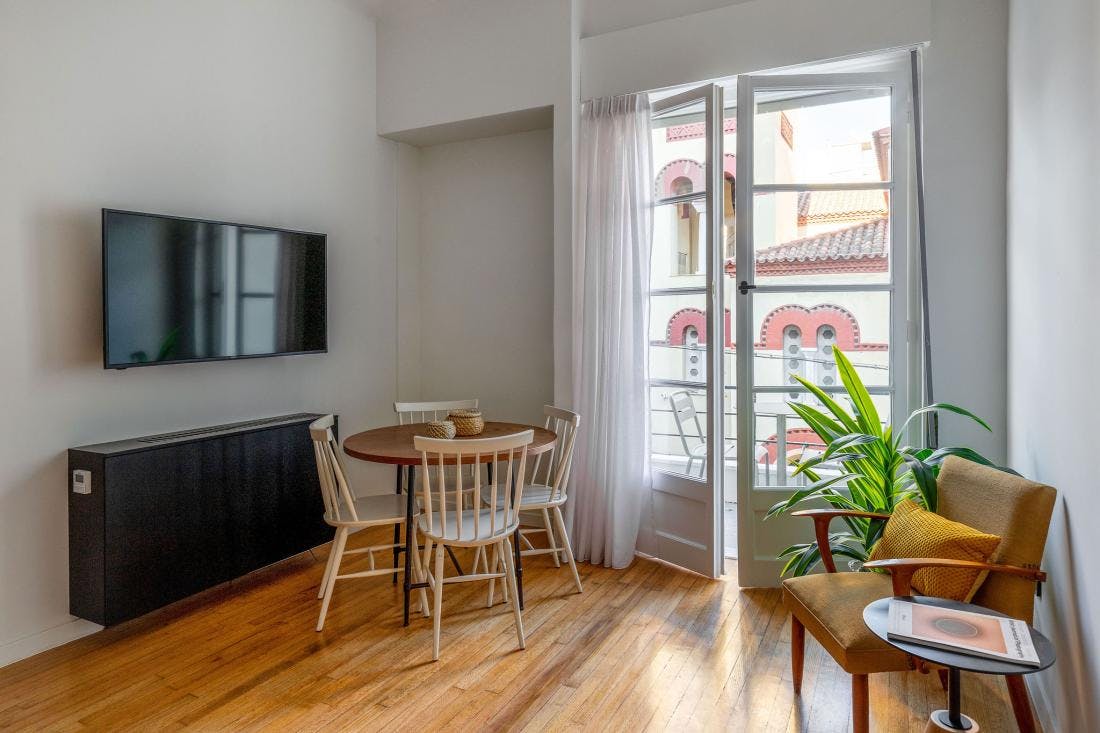 Metsovou, Athens preview