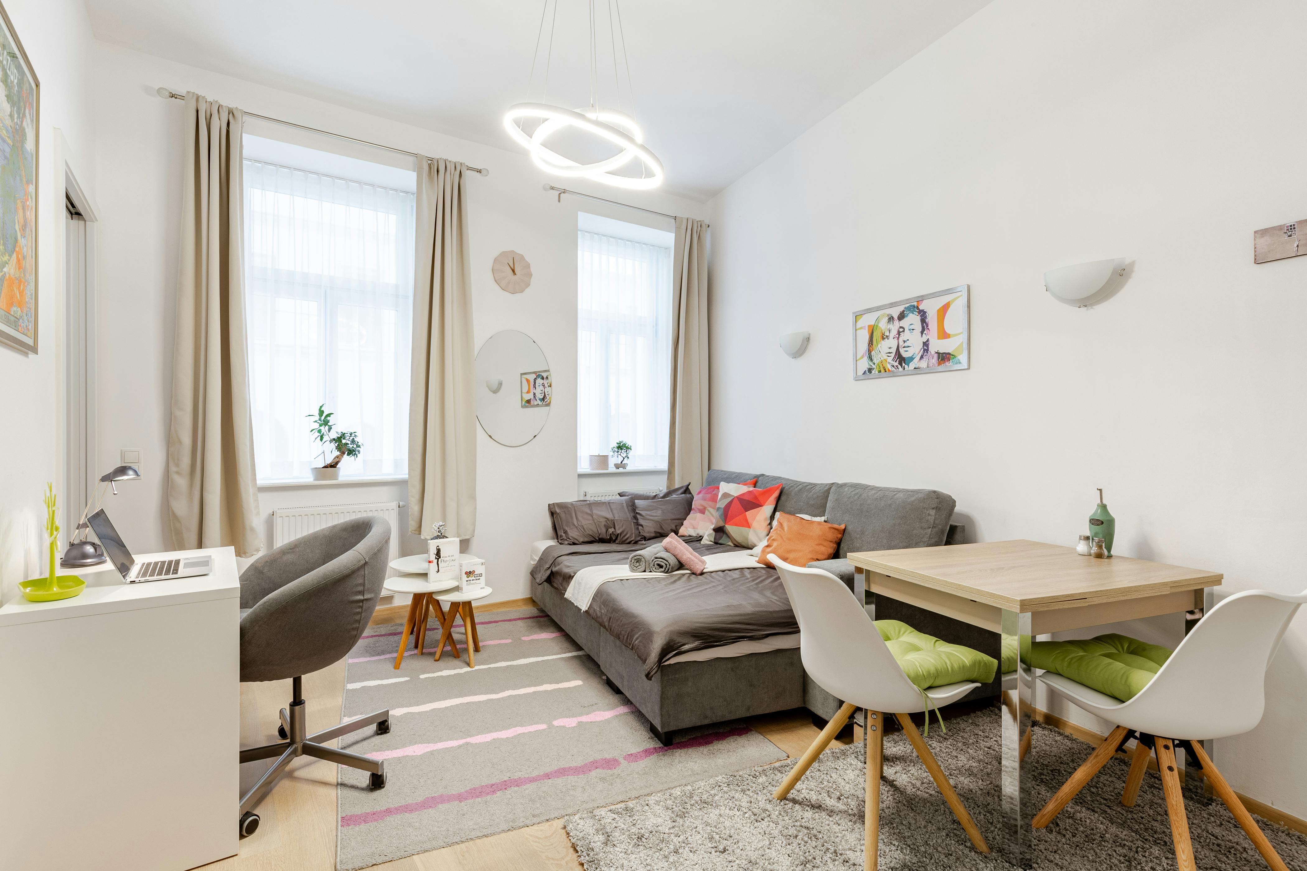 Pfluggasse, Vienna preview