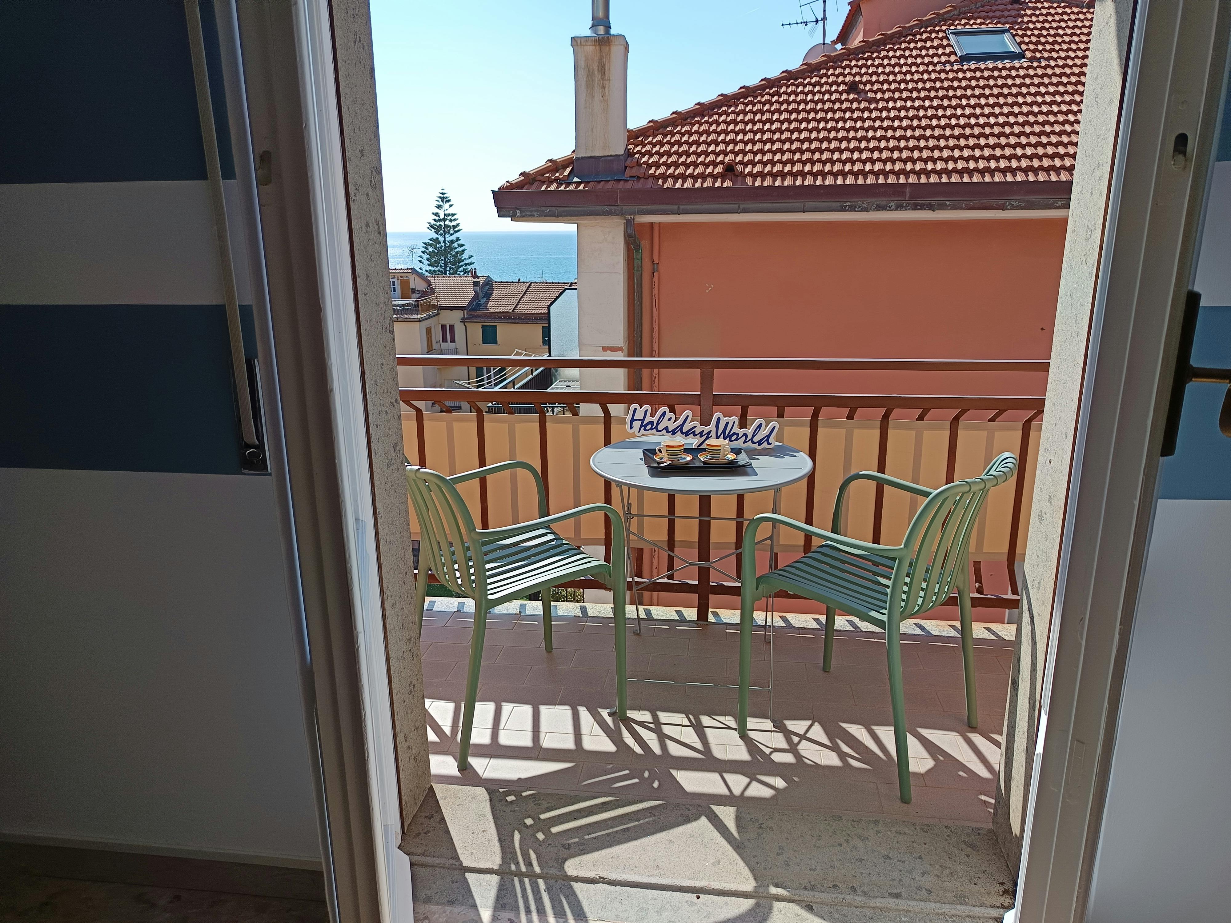 Appartamento in affitto a 4032 € al mese a Riva Trigoso, Via Milite Ignoto