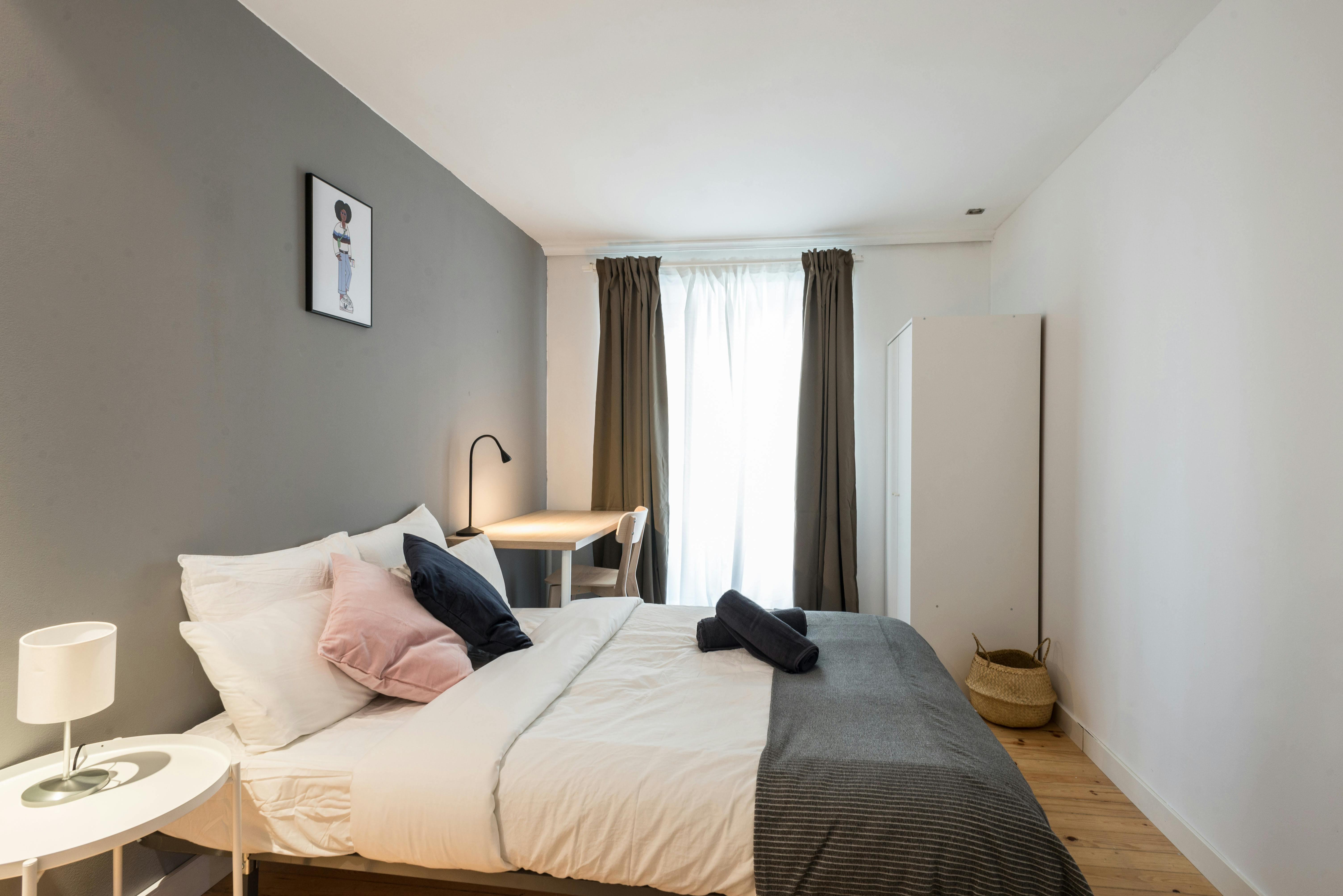 Calle de Arrieta, Madrid preview