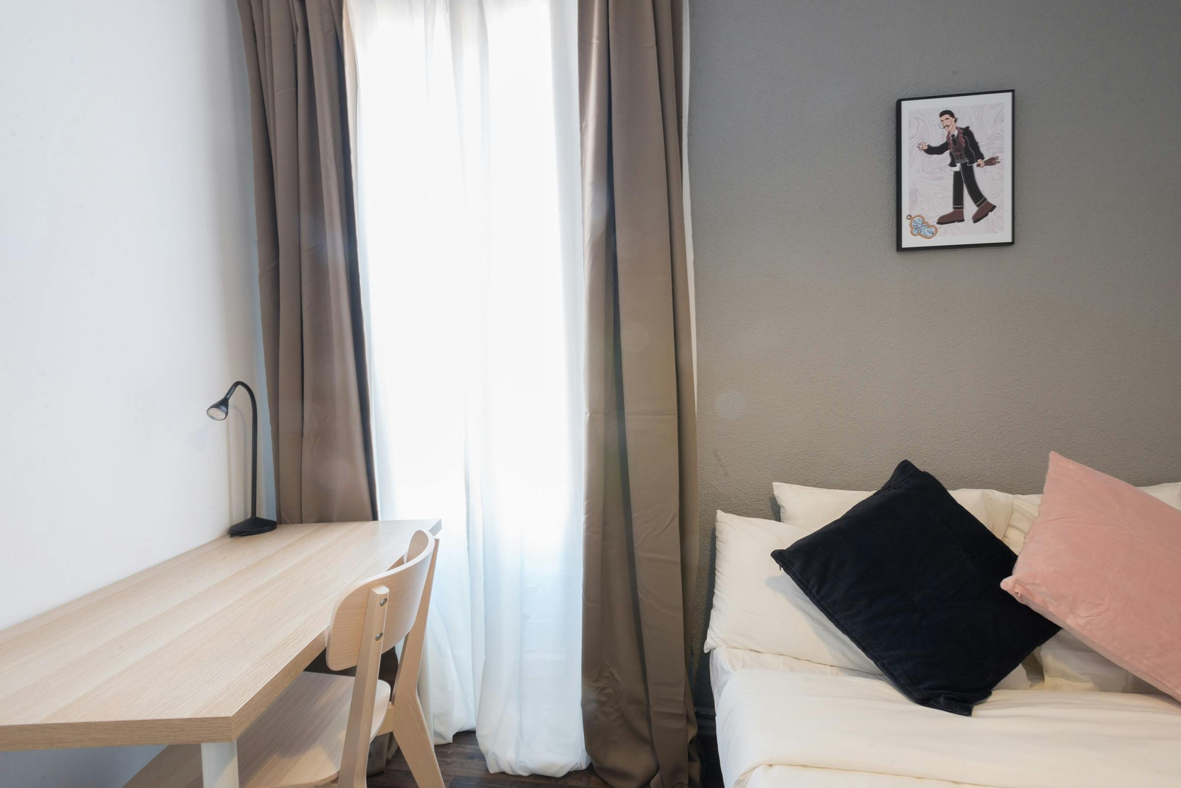 Calle de los Caños del Peral, Madrid preview