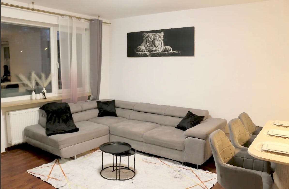 Apartment for rent for €3,400 per month in Munich, Allgäuer Straße