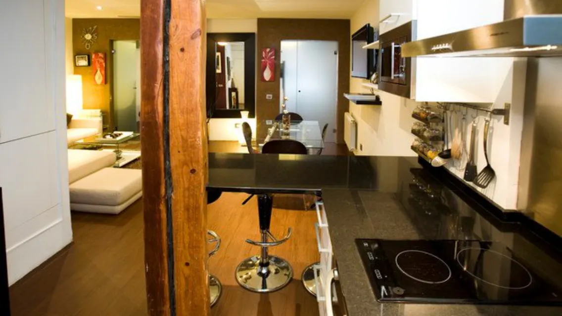 2-Bedroom Apartment in Calle de San Bartolomé, Madrid (1698932) ROOM 2