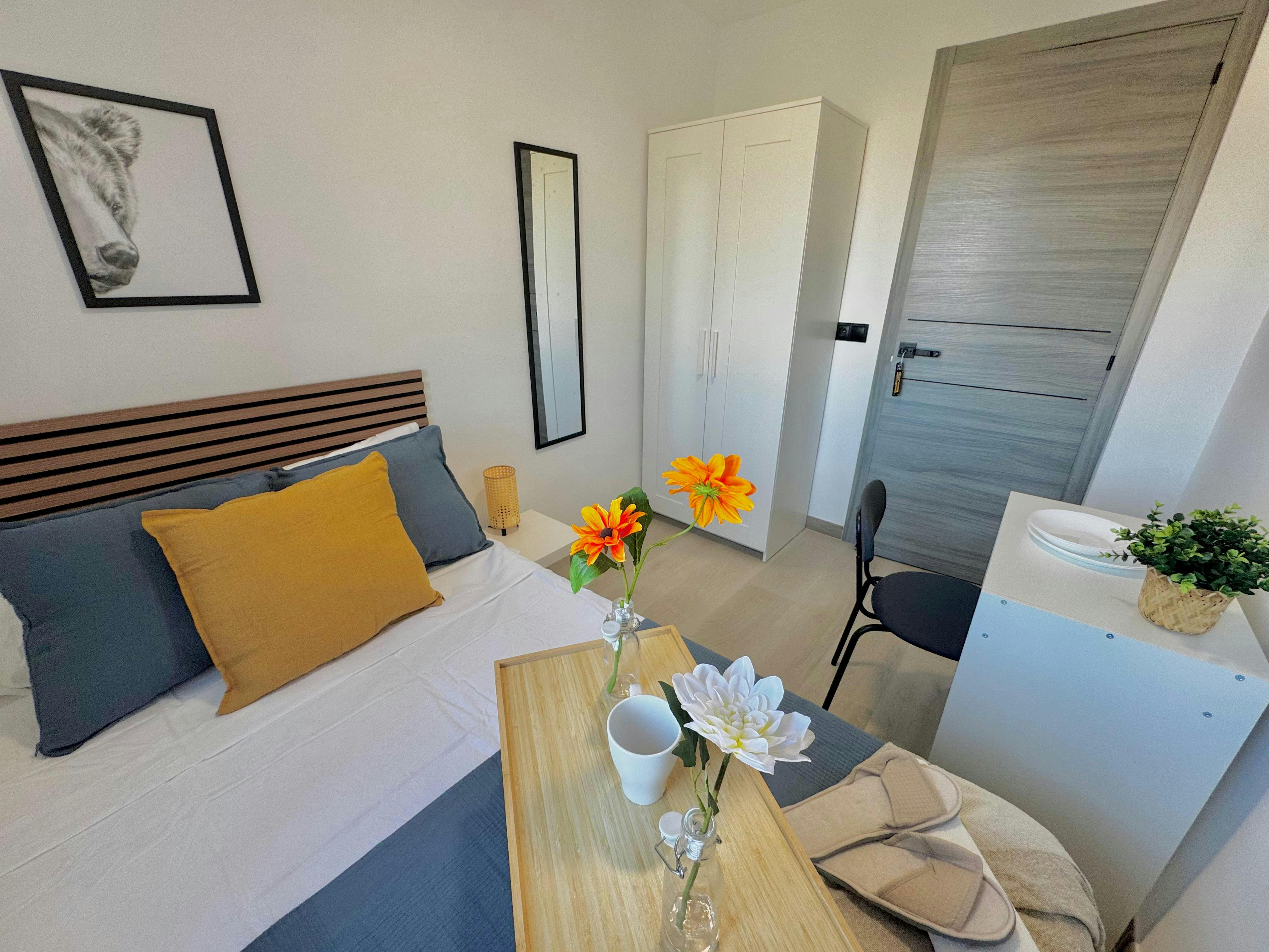 Single room Fuenlabrada, 1 bed, 10m² — photo 1