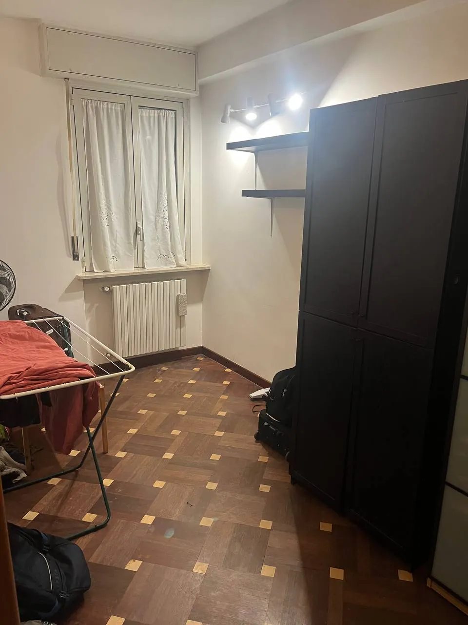 Private room in Via Ippolito Nievo, Monza 4