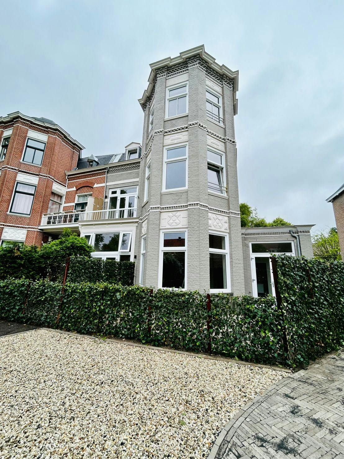 preview gallery tile