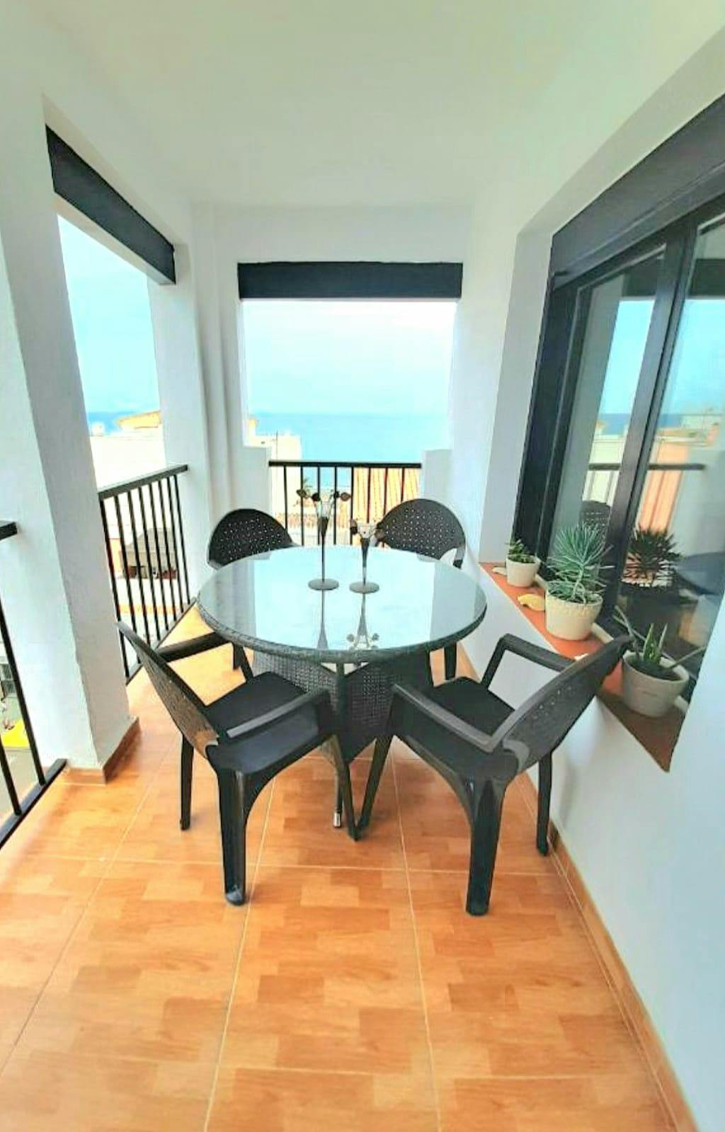 Appartement te huur voor € 2.700 per maand in San Luis de Sabinillas, Calle Duquesa de Arcos