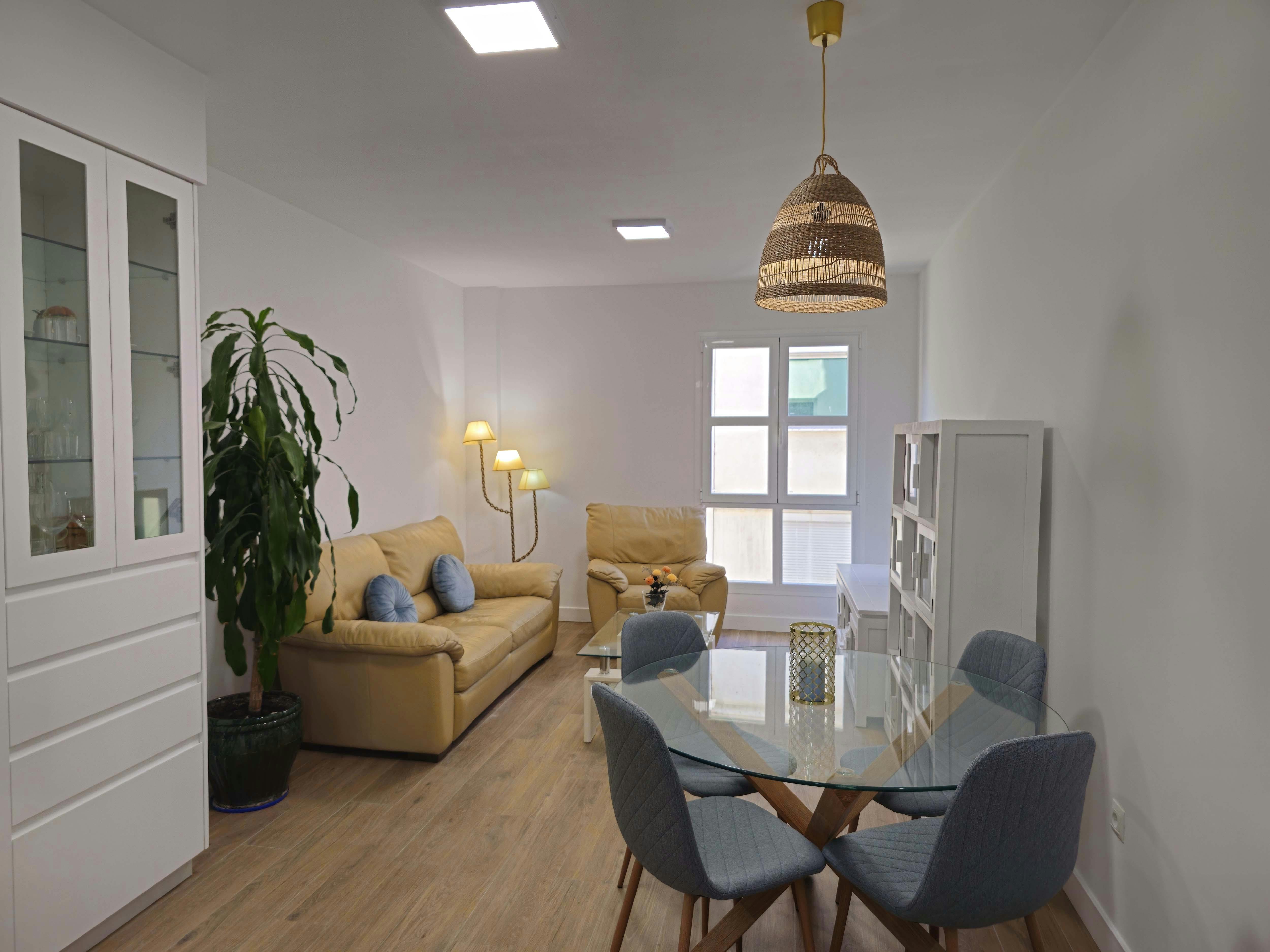 Apartament de închiriat pentru 2.500 EUR pe lună în Málaga, Calle Panaderos