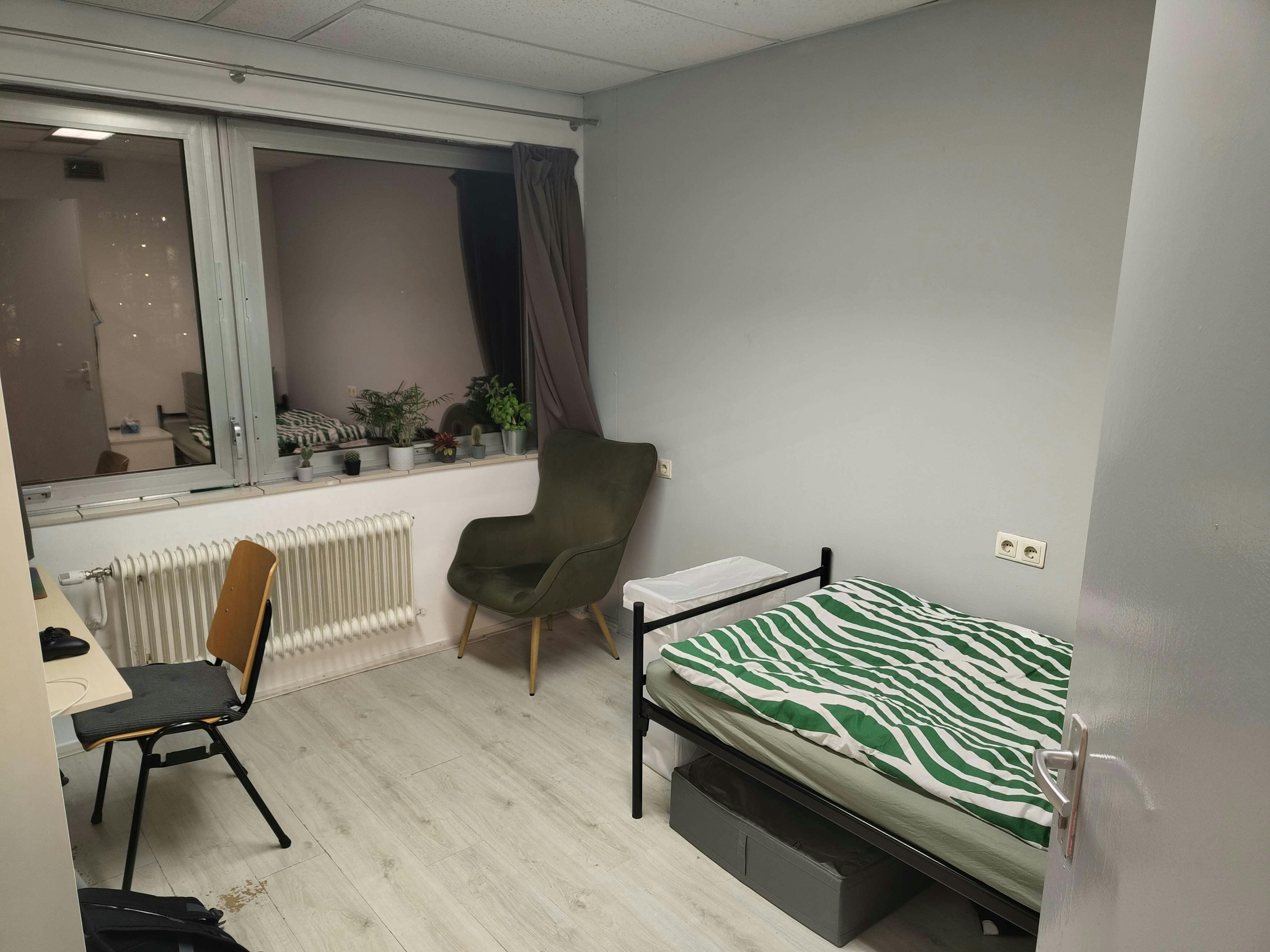Quarto privado para alugar por € 672 por mês em Delft, Aan Het Verlaat
