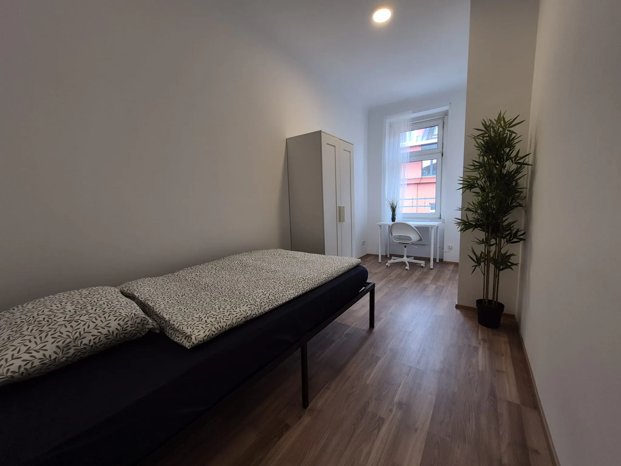 Waldgasse, Vienna preview