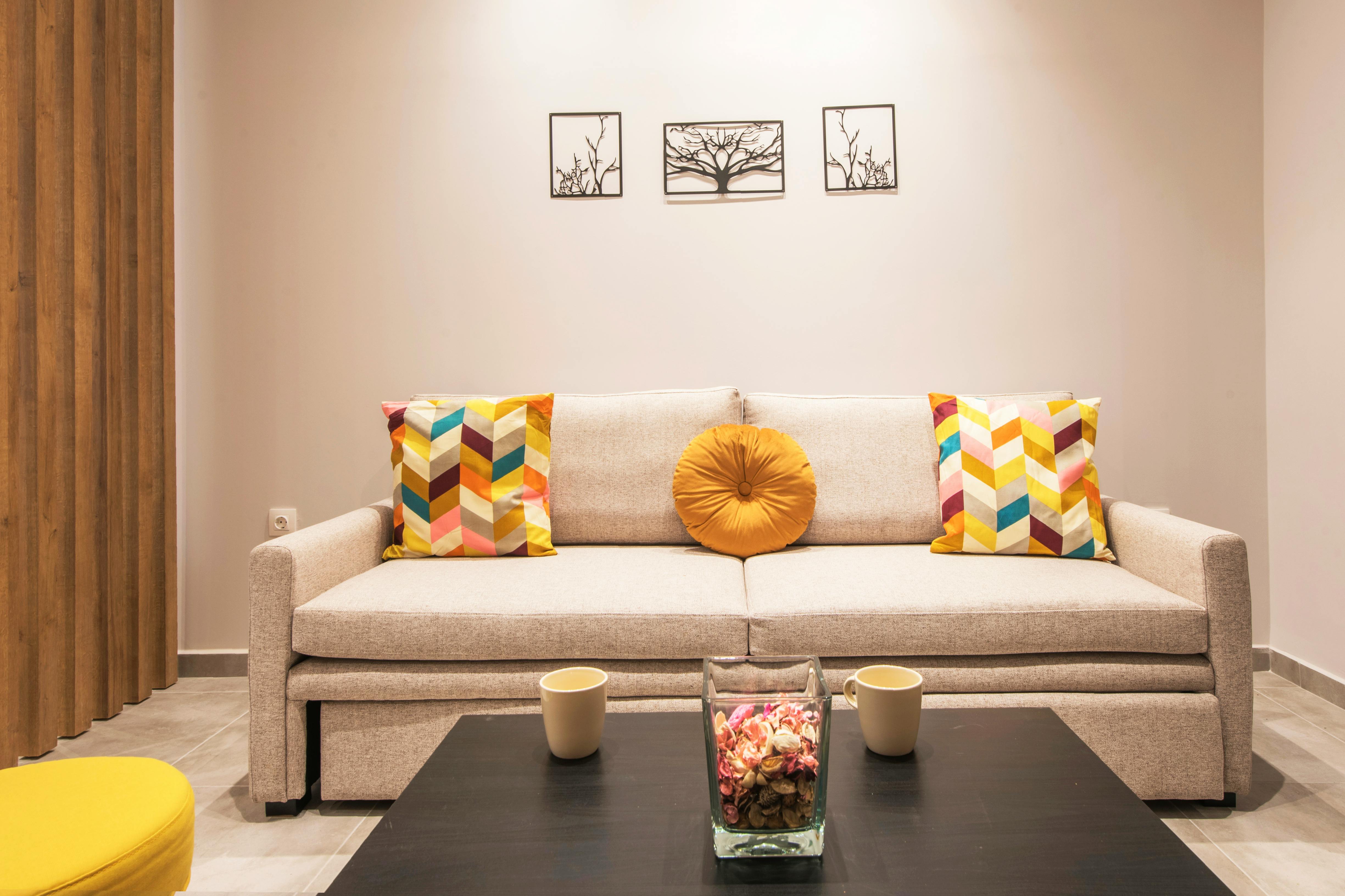 Sokratous, Athina preview