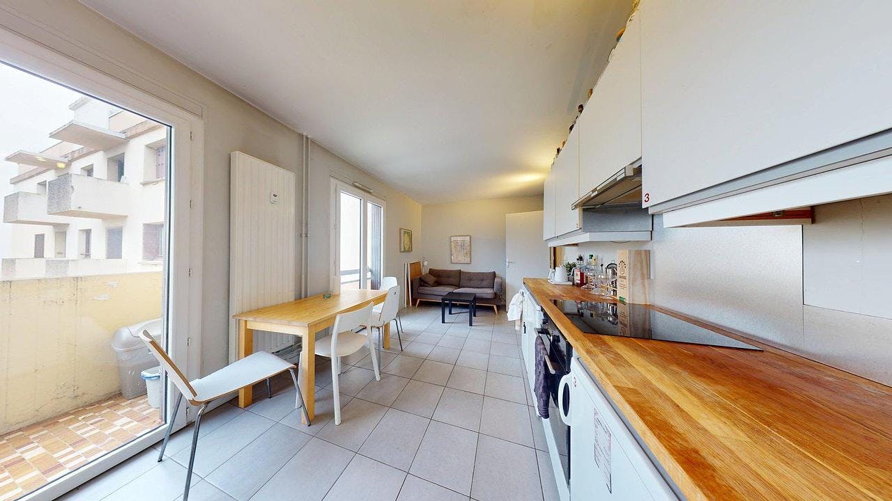 Single room Écully, 1 bed, 14m² — photo 1