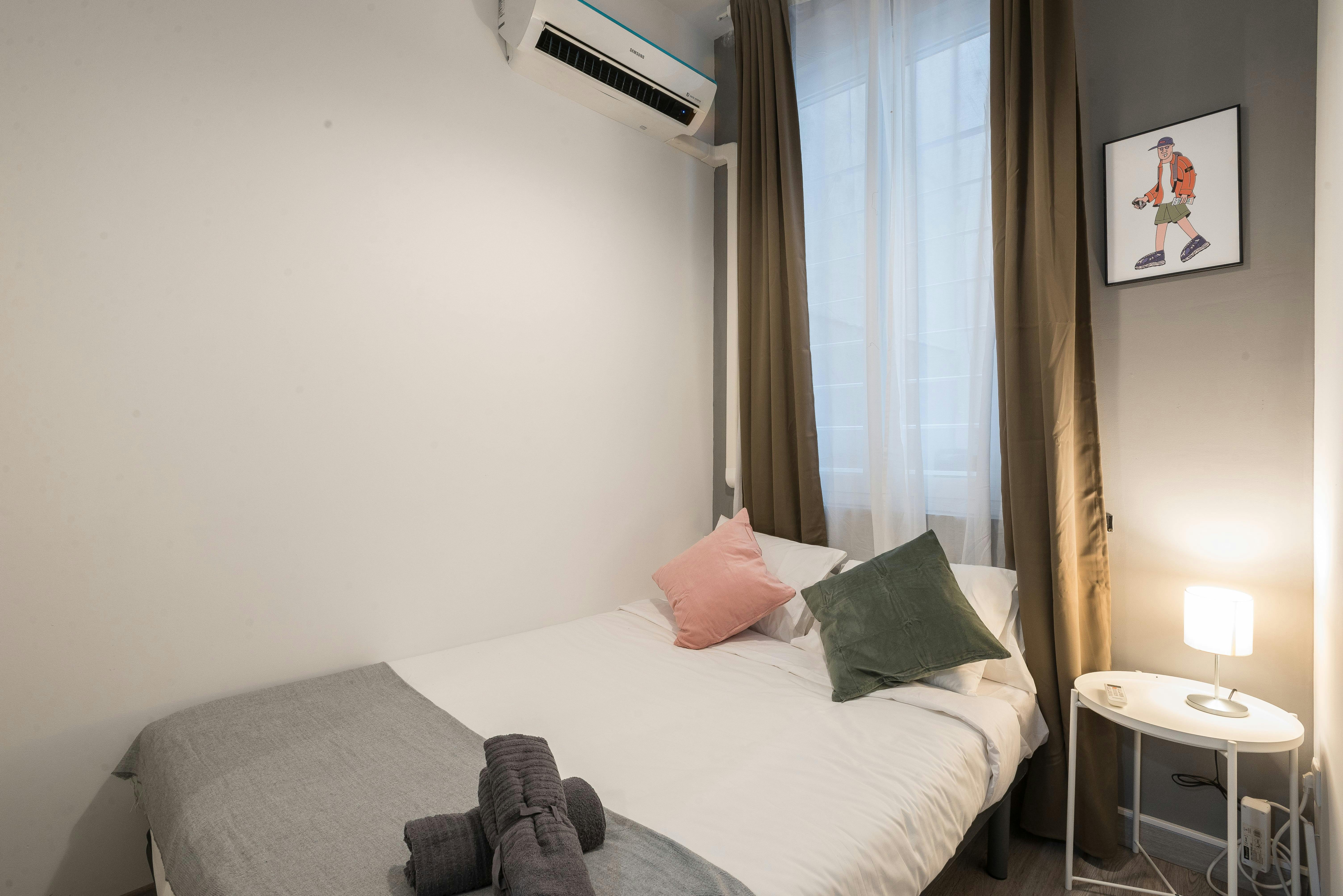 Calle de los Jardines, Madrid preview