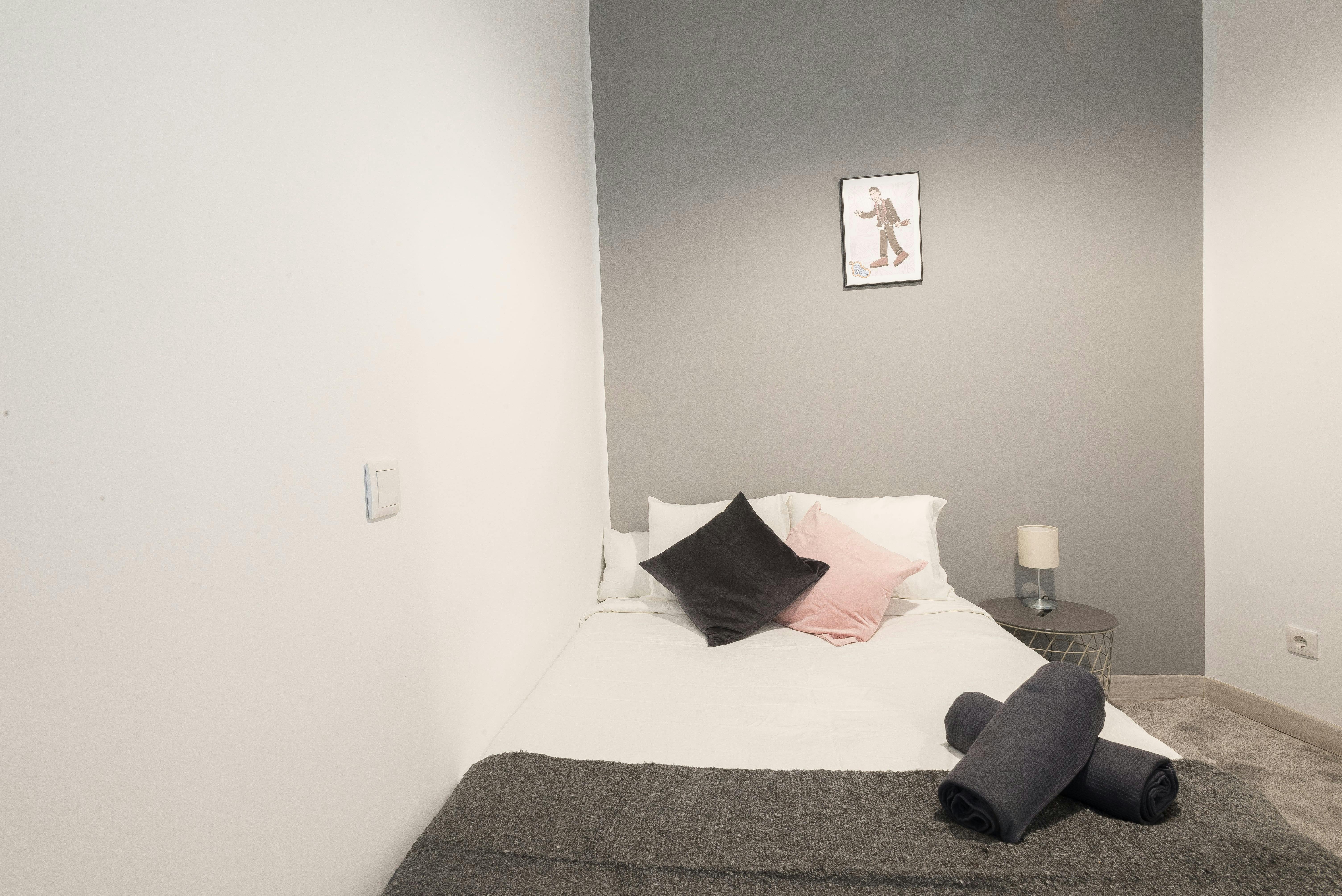 Calle de los Jardines, Madrid preview
