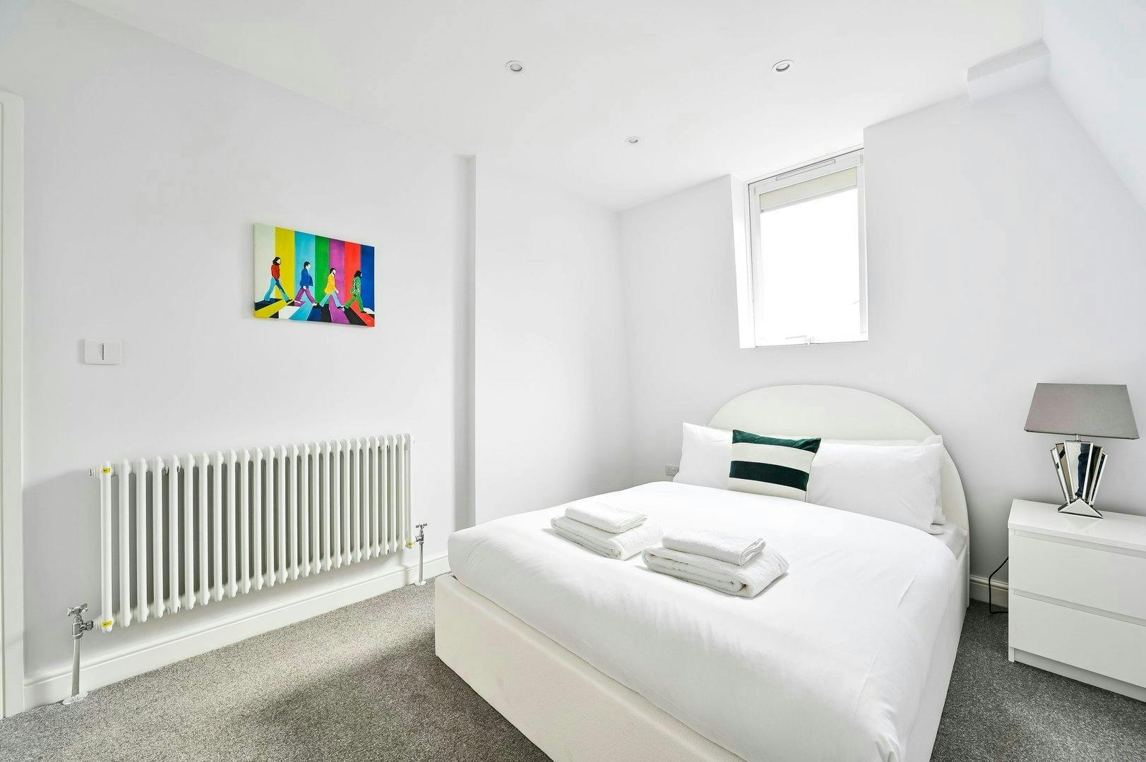 WG-Zimmer zu mieten für 9.999 £ pro Monat in London, Shirland Road