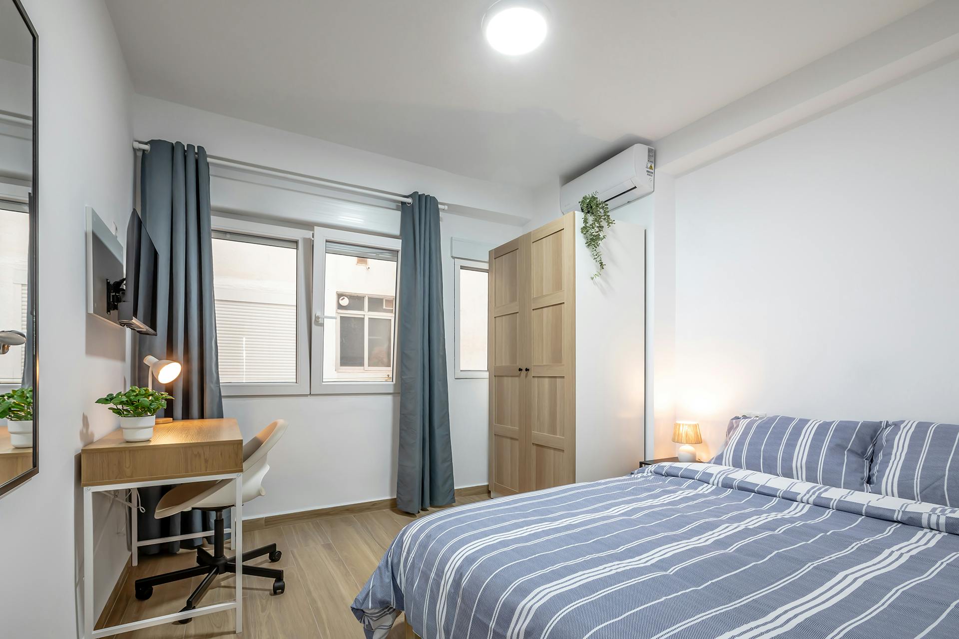 Carrer del Pintor Maella, Valencia preview