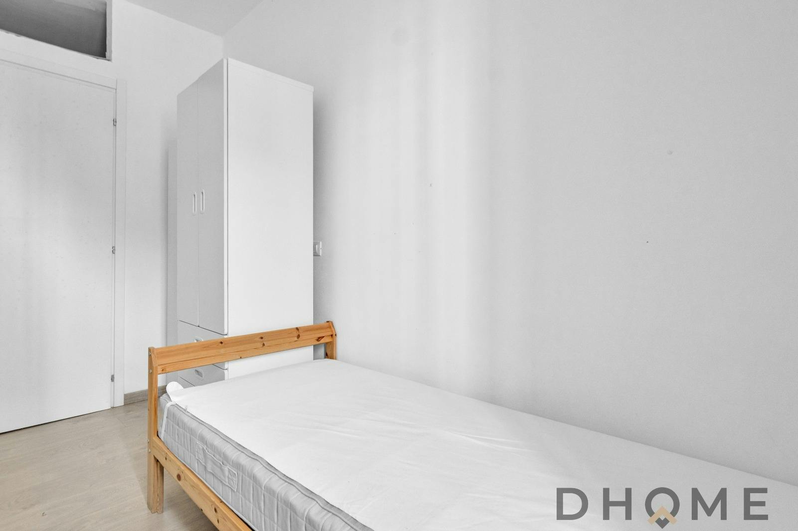 WG-Zimmer zu mieten für 470 € pro Monat in Milan, Via Demonte