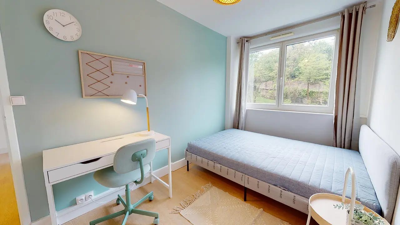 Single room Lyon, 1 bed, 13m² — photo 1