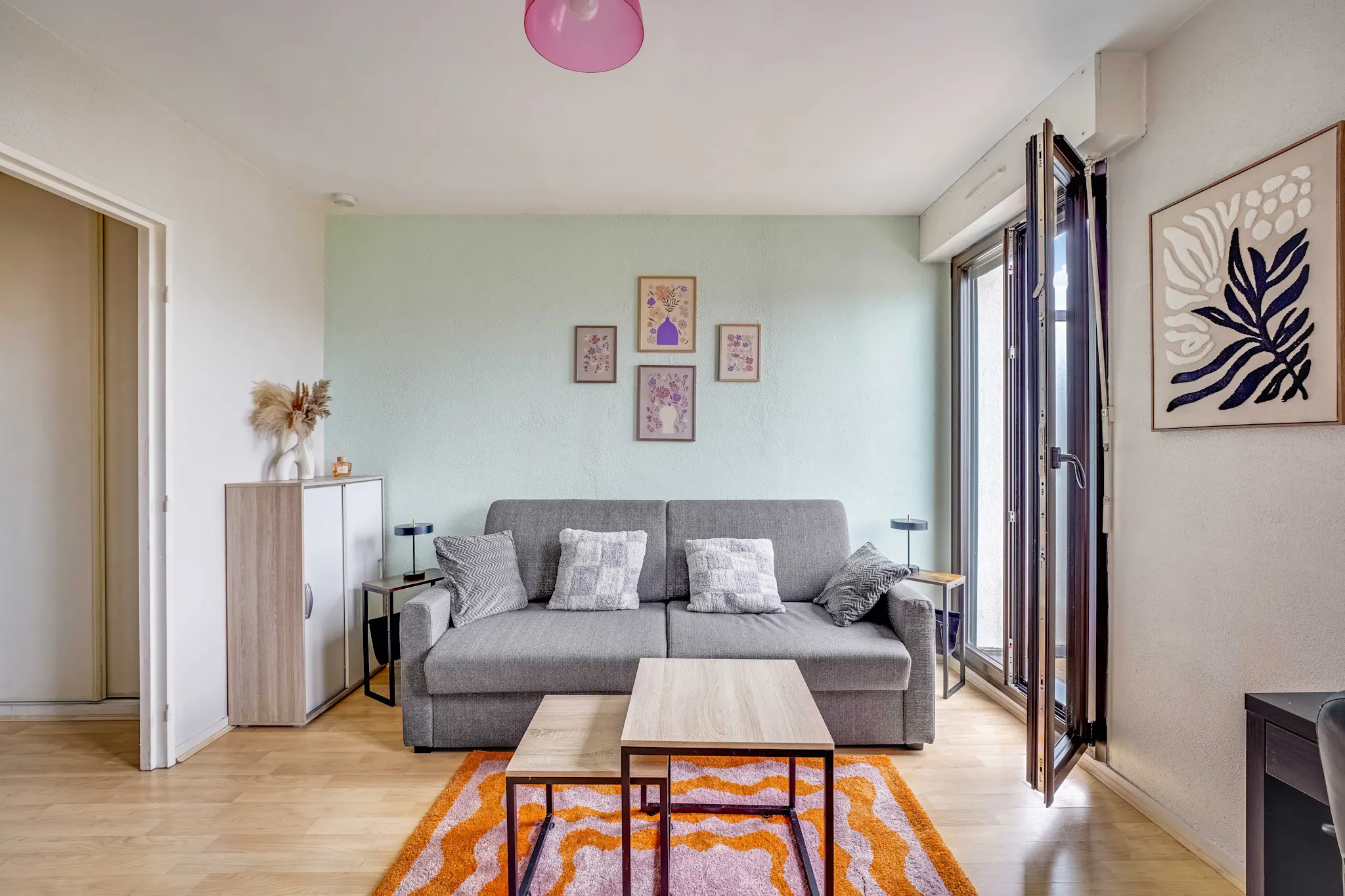 Avenue Marceau, Courbevoie preview