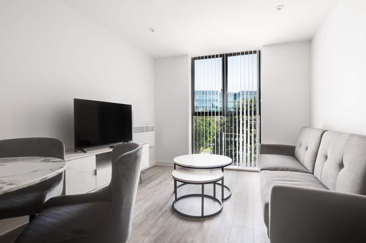 公寓 正在以 £2,000 的月租出租，其位于 Liverpool, Bevington Bush