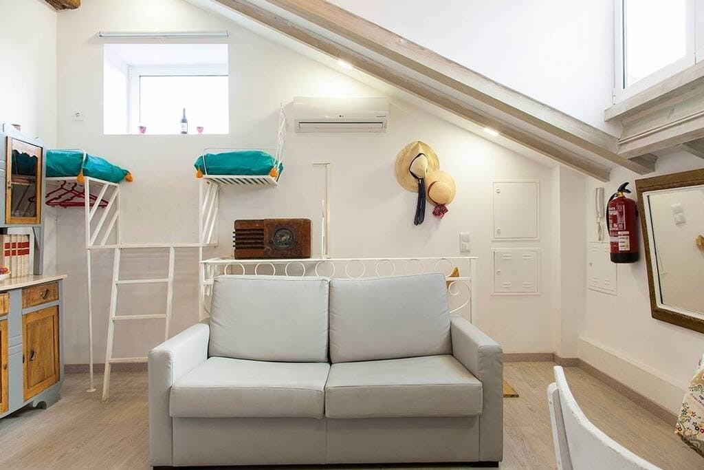 Apartment Lisbon, 2 beds — photo 2