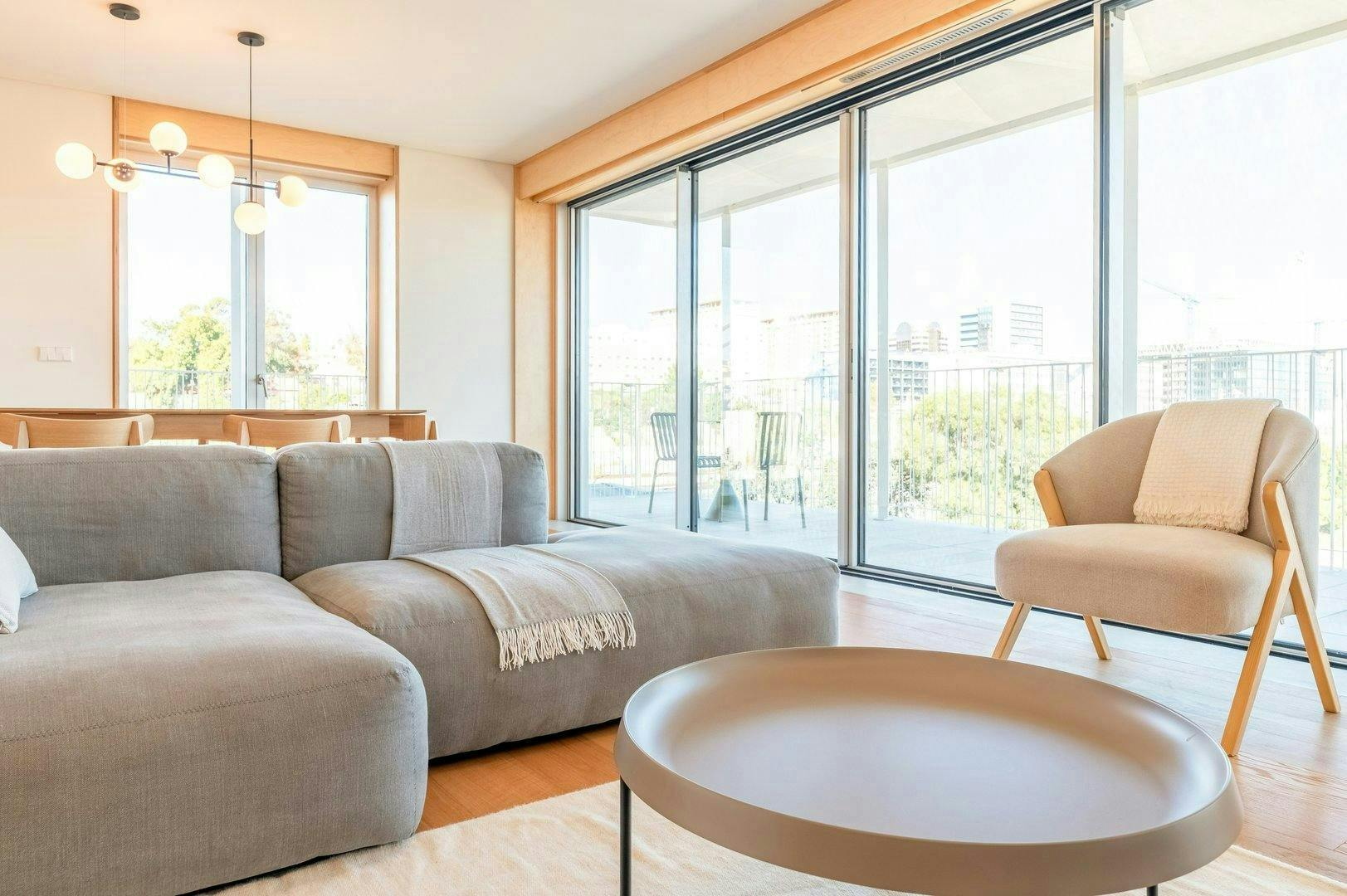 Avenida Santos Dumont, Lisbon preview