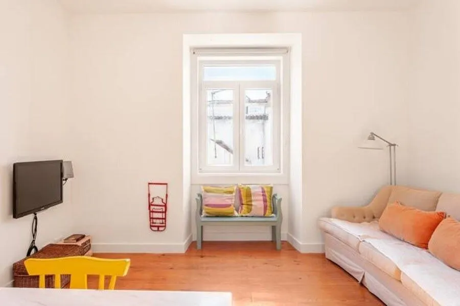 2-Bedroom Apartment in Rua dos Mouros, Lisbon (1699533) ROOM 3