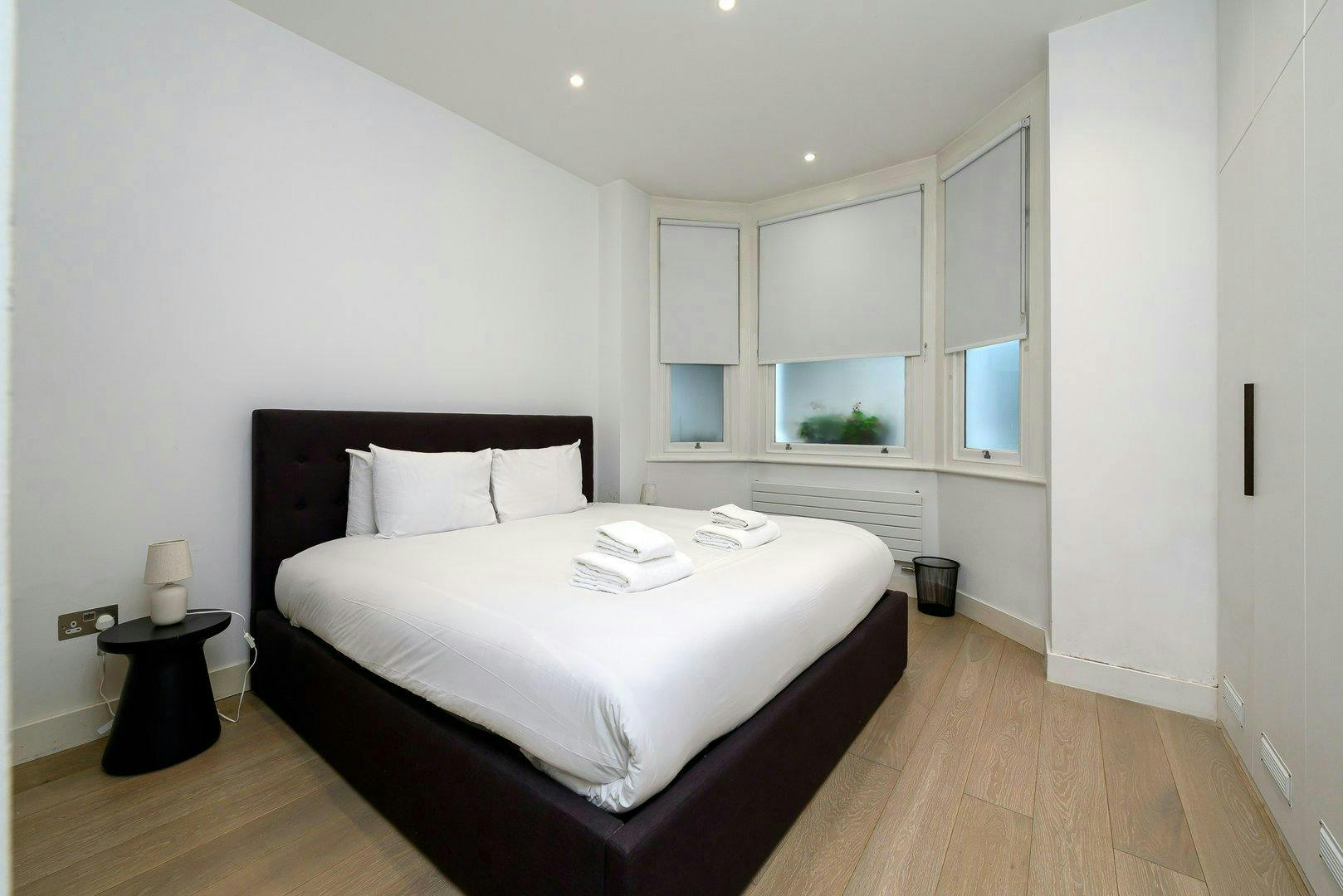 Apartment London, 2 beds — photo 2